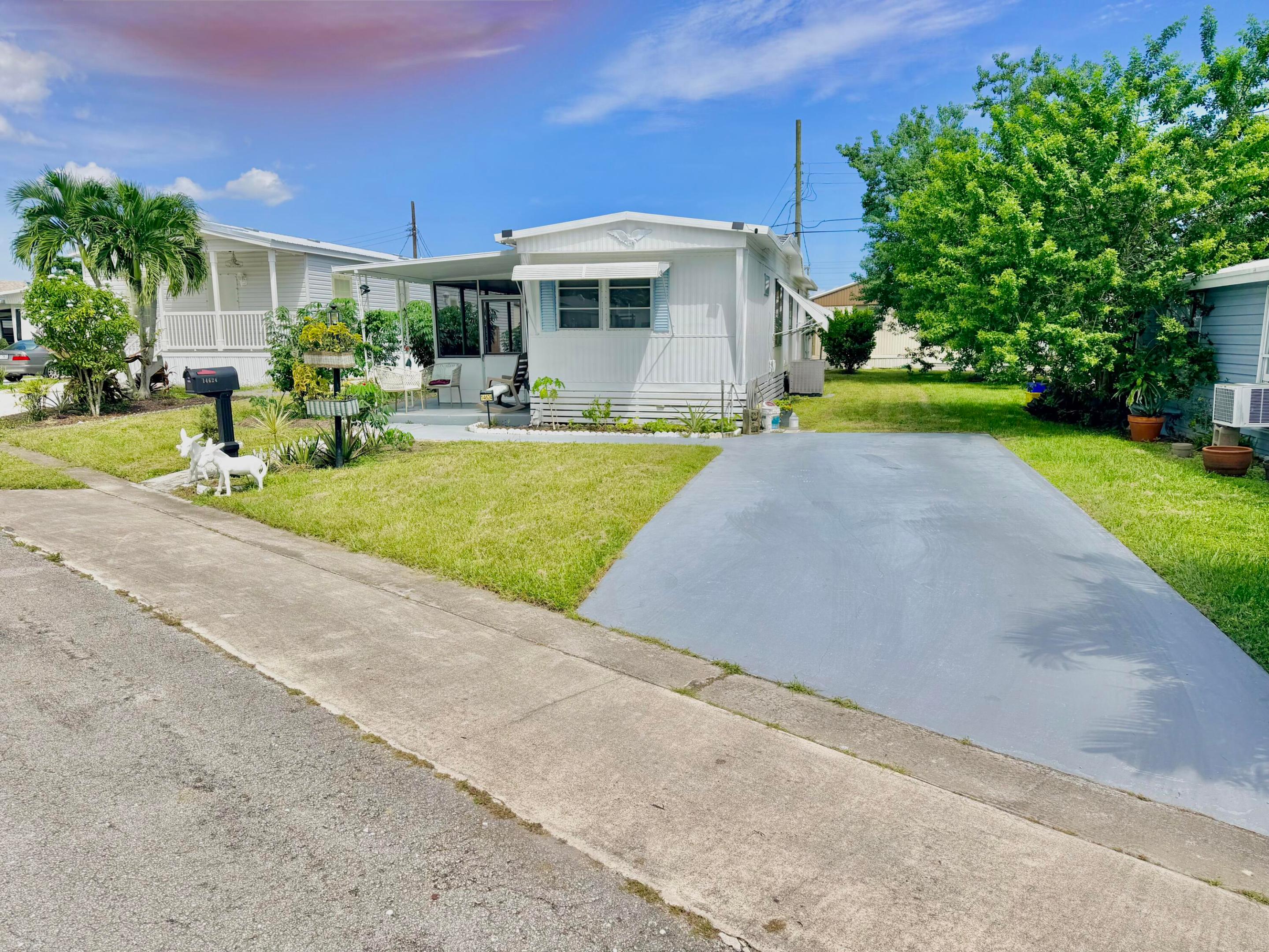 14624 Glenview Drive Property Photo 1
