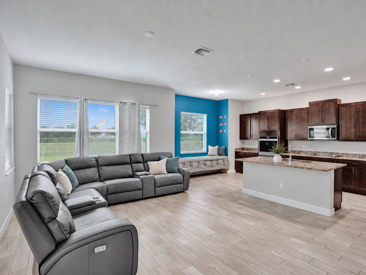 4655 Citron Way Property Photo 8