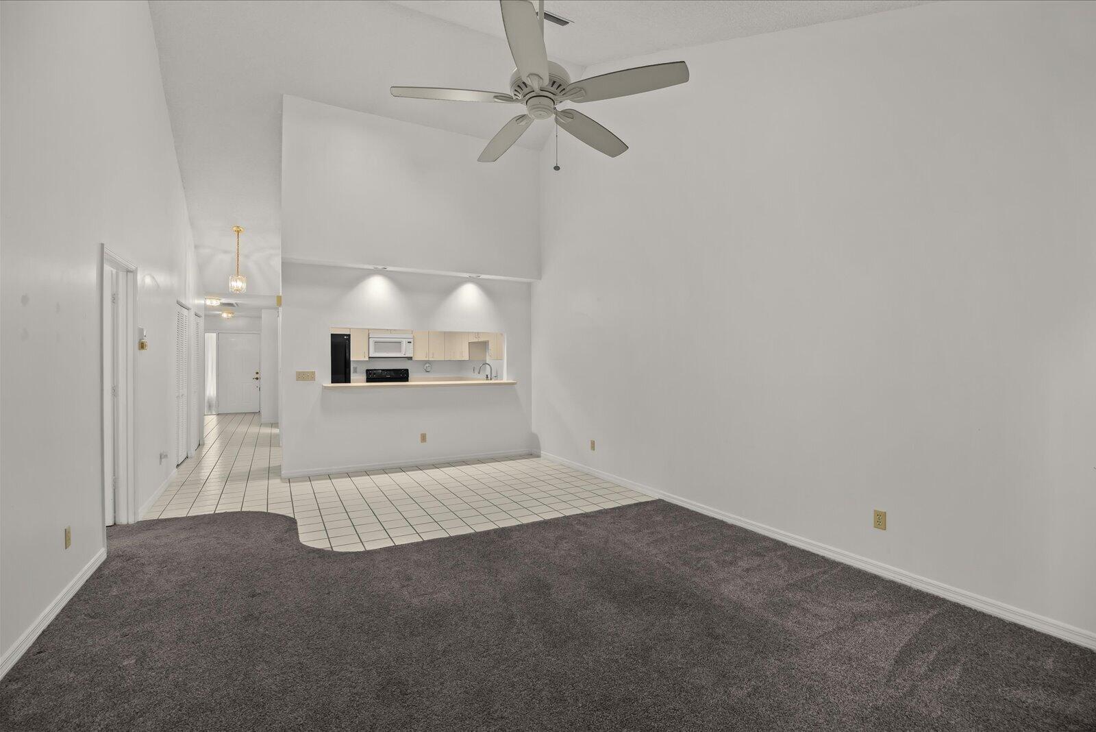663 Ne Wax Myrtle Way Property Photo 22