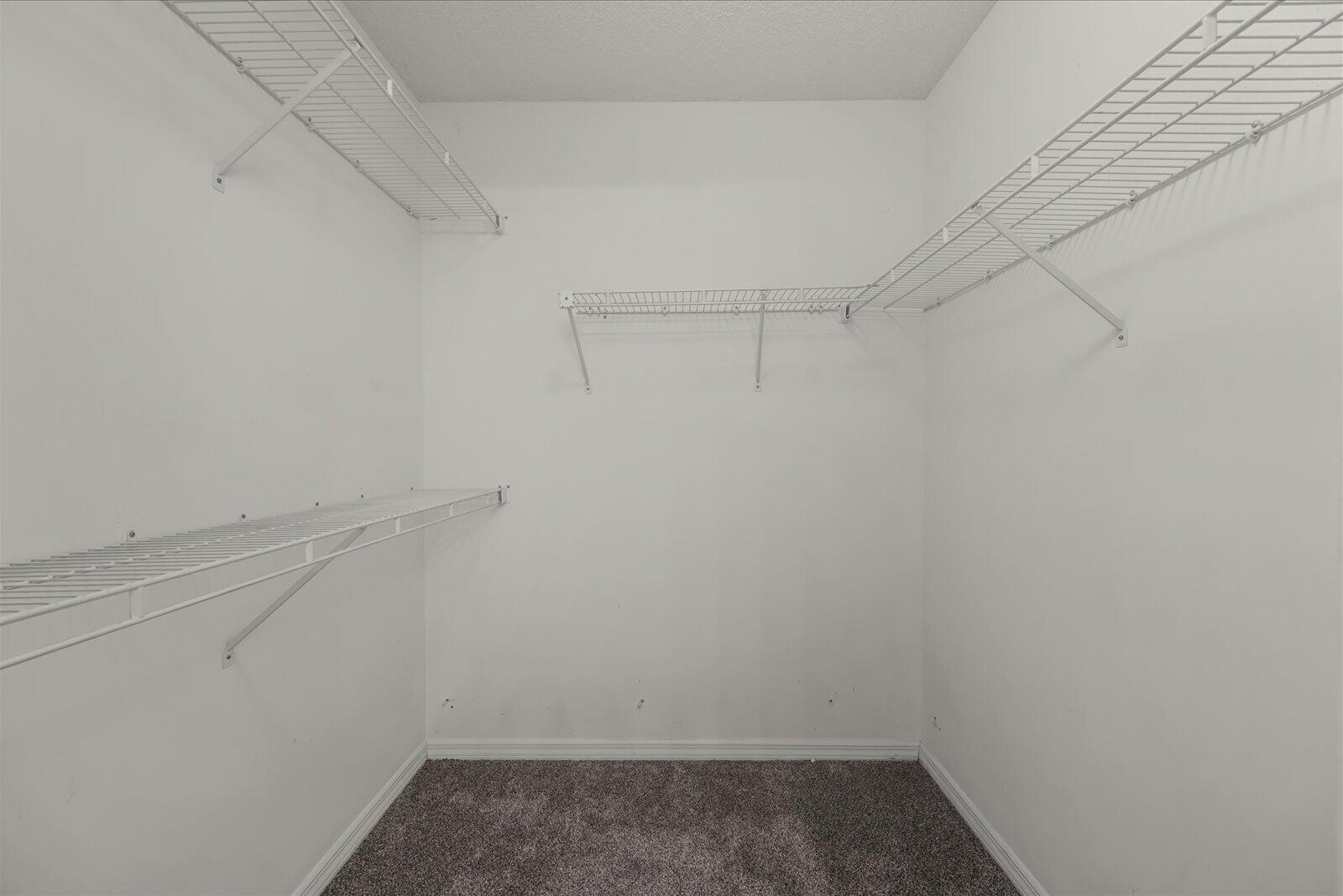 663 Ne Wax Myrtle Way Property Photo 29