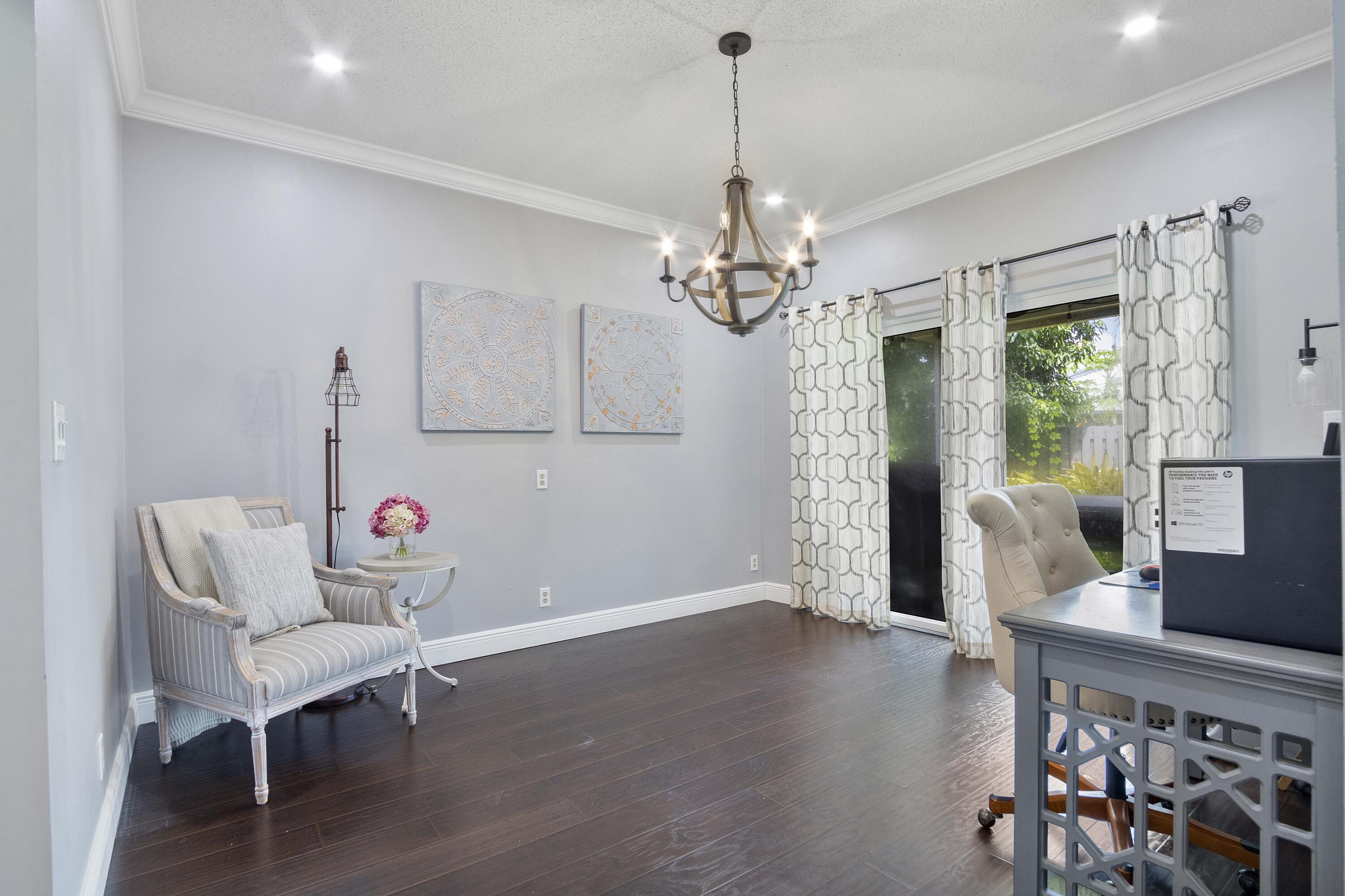 8059 Buttonwood Circle Property Photo 16