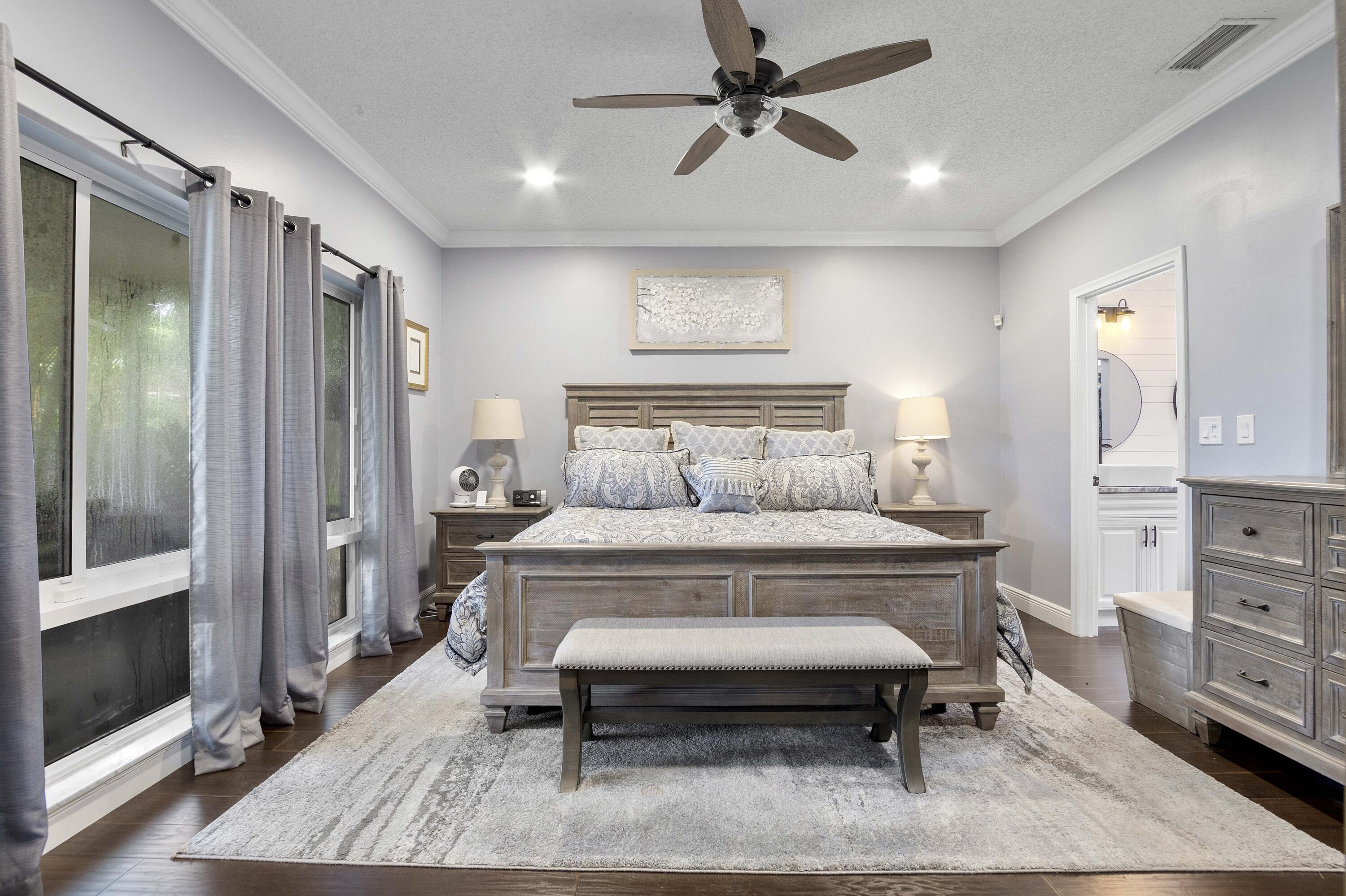 8059 Buttonwood Circle Property Photo 17