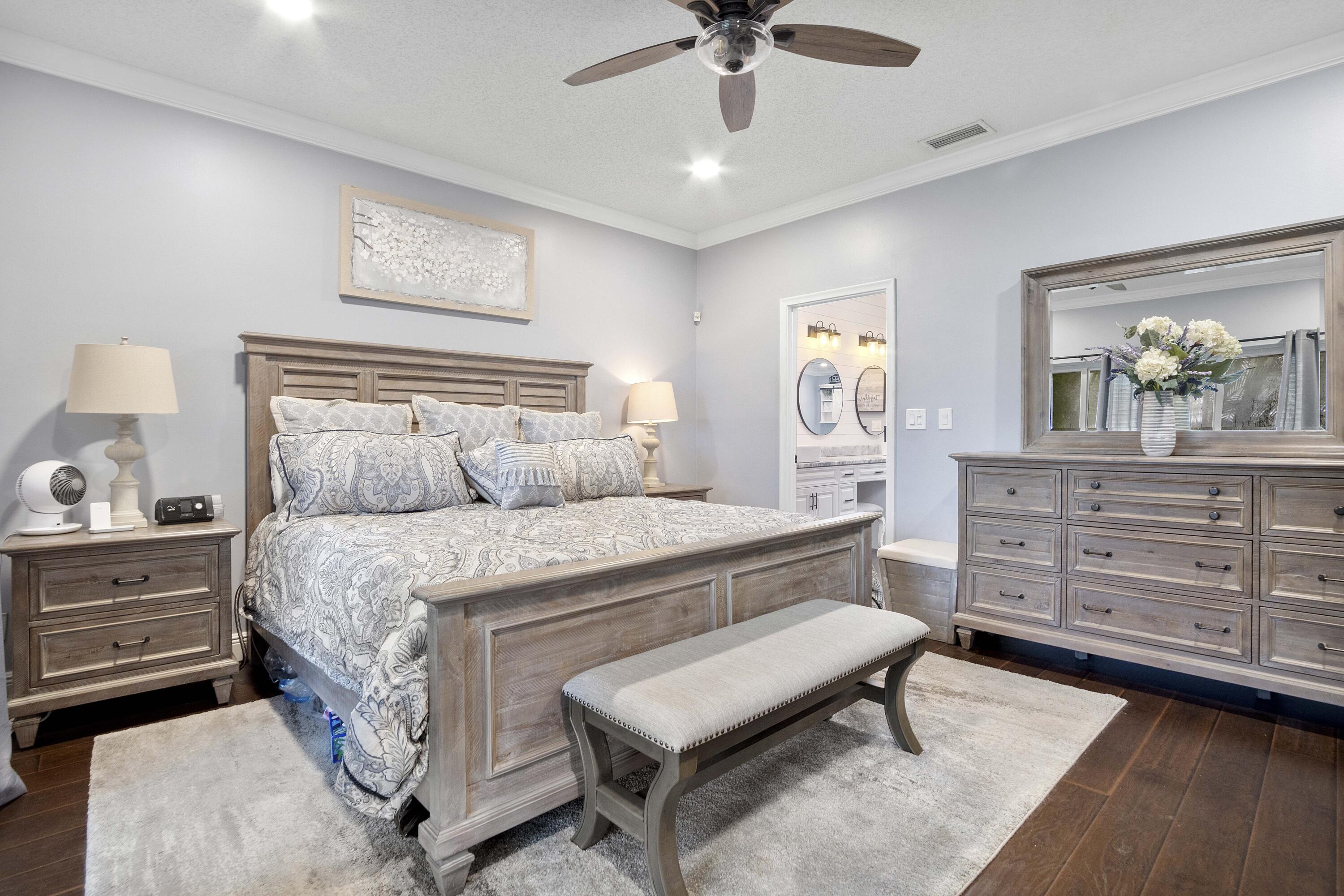 8059 Buttonwood Circle Property Photo 18