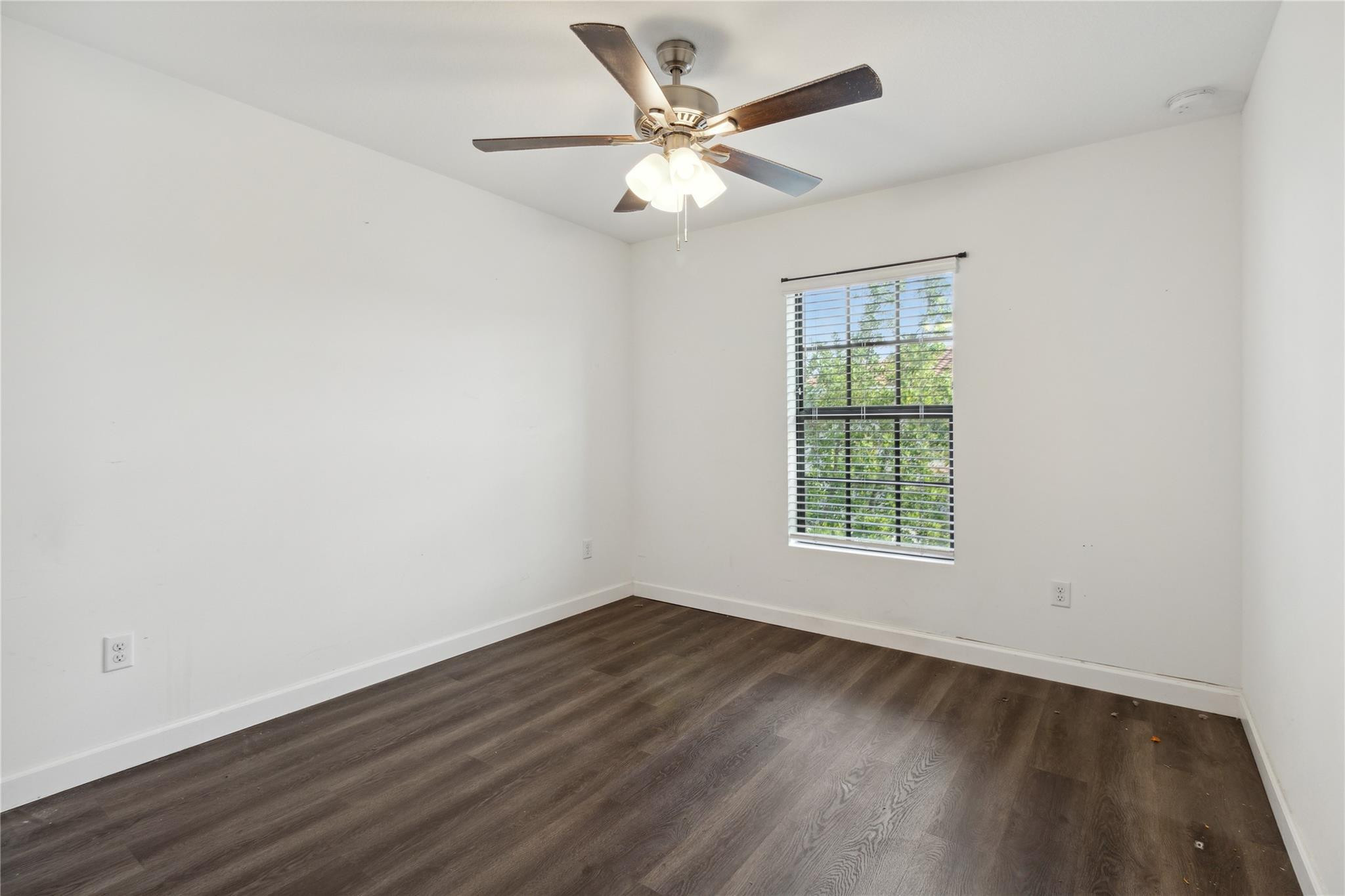 1002 Sweet Briar Lane Property Photo 19