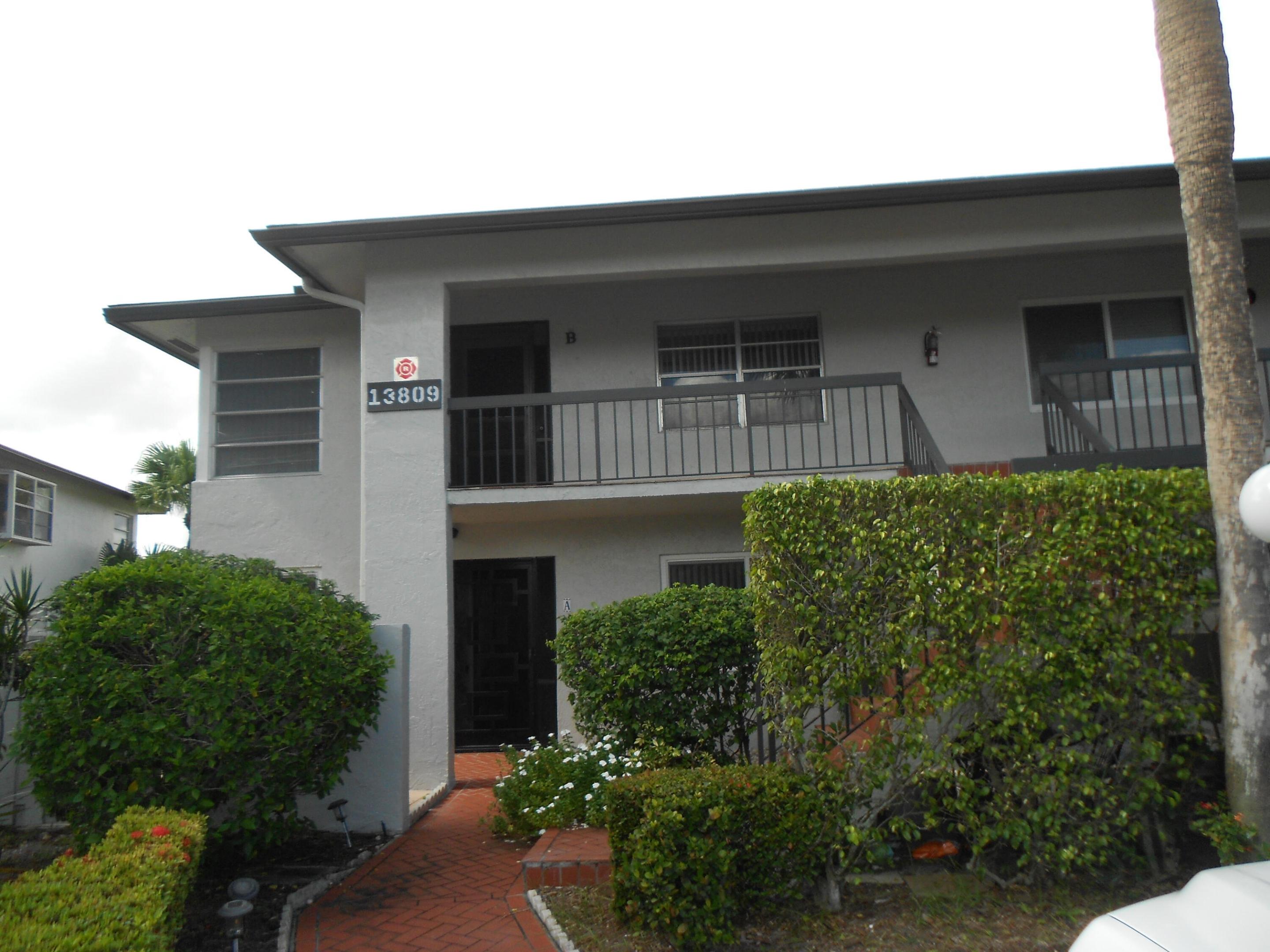 13809 Royal Palm Court B Property Photo 1