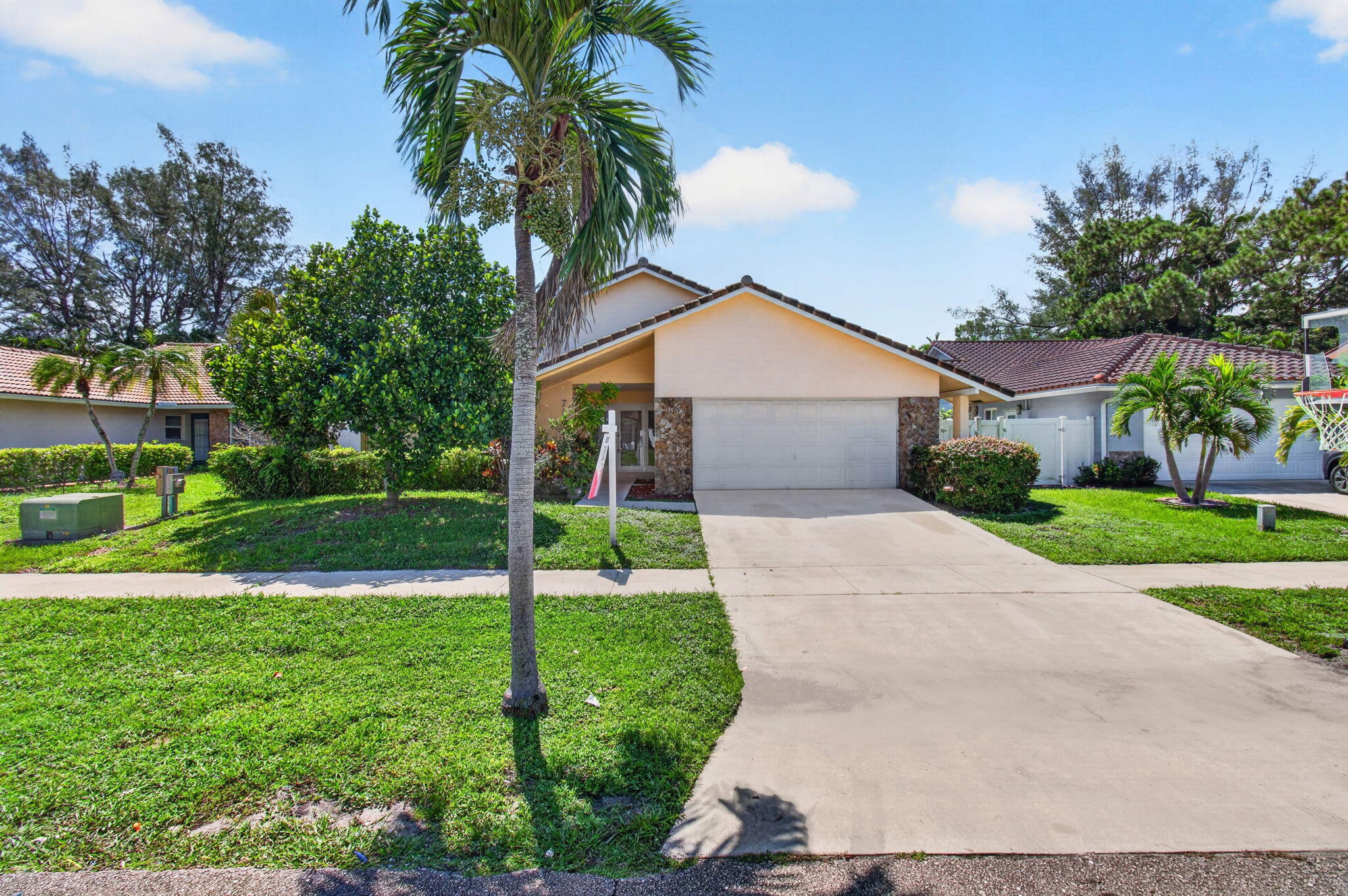 7602 Silver Woods Court Property Photo 1