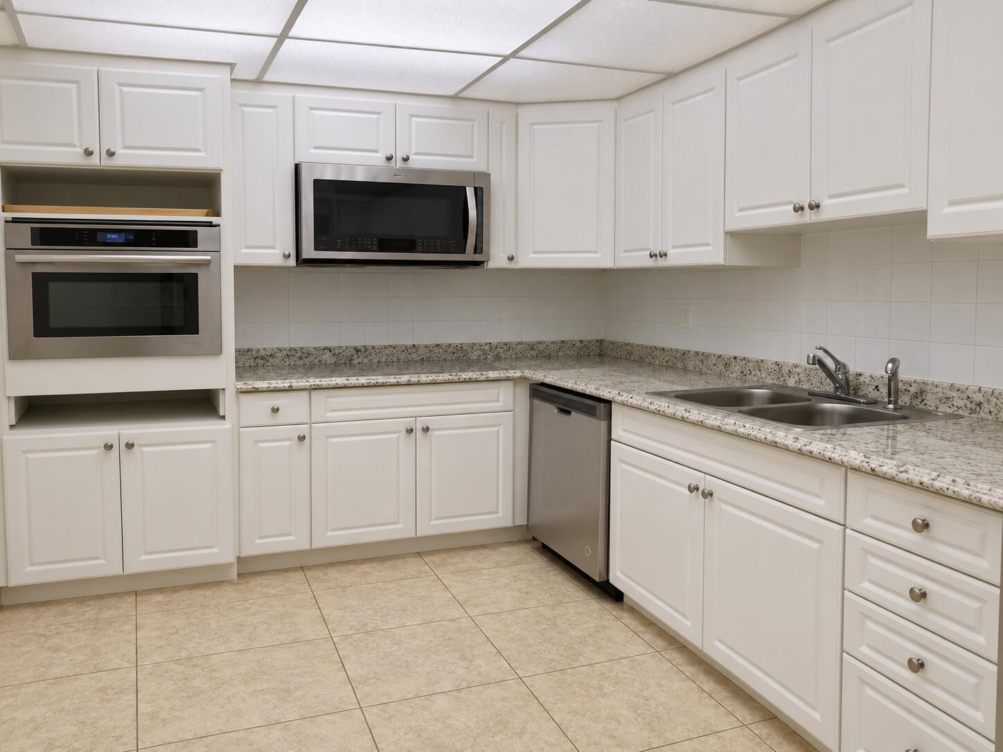 3801 S OCEAN Drive 7Q Property Photo 1