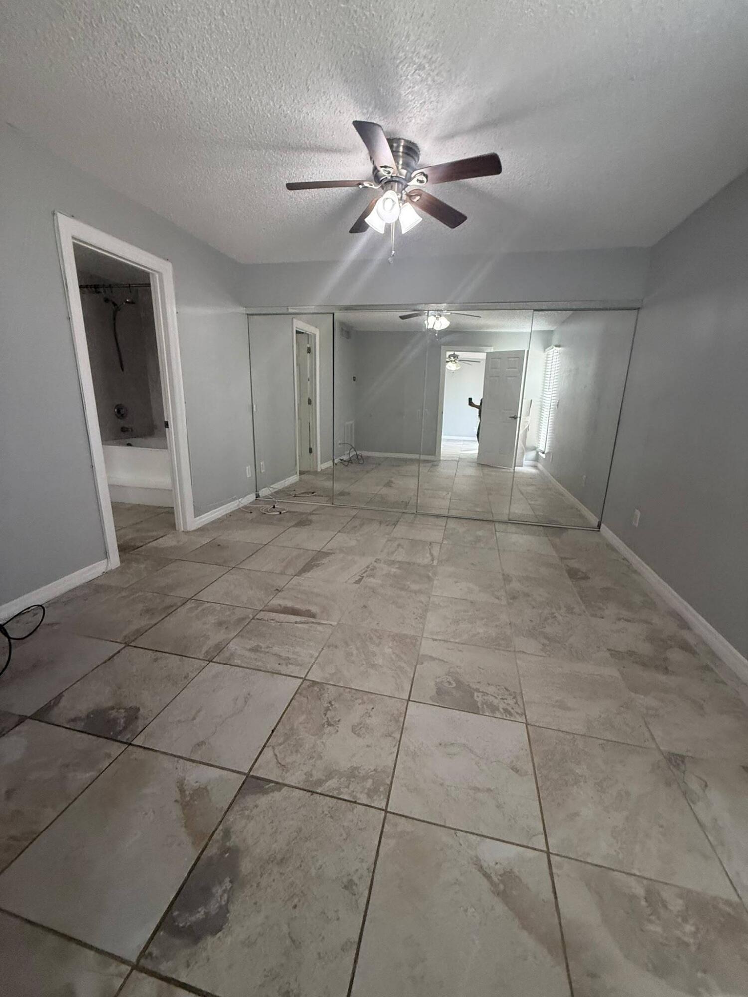 645 Executive Center Drive R205 Property Photo 8