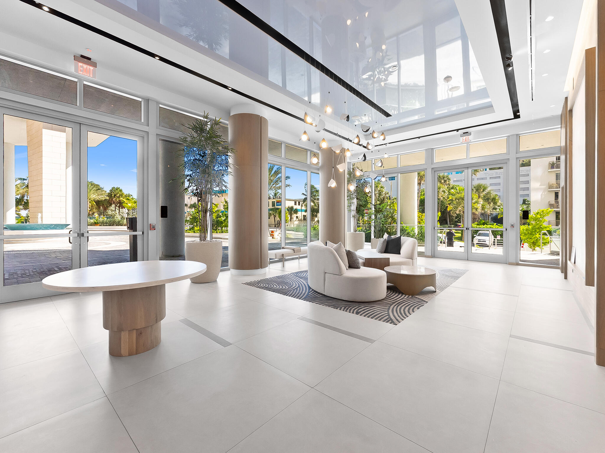 153 N Seabreeze Boulevard 704 Property Photo 28