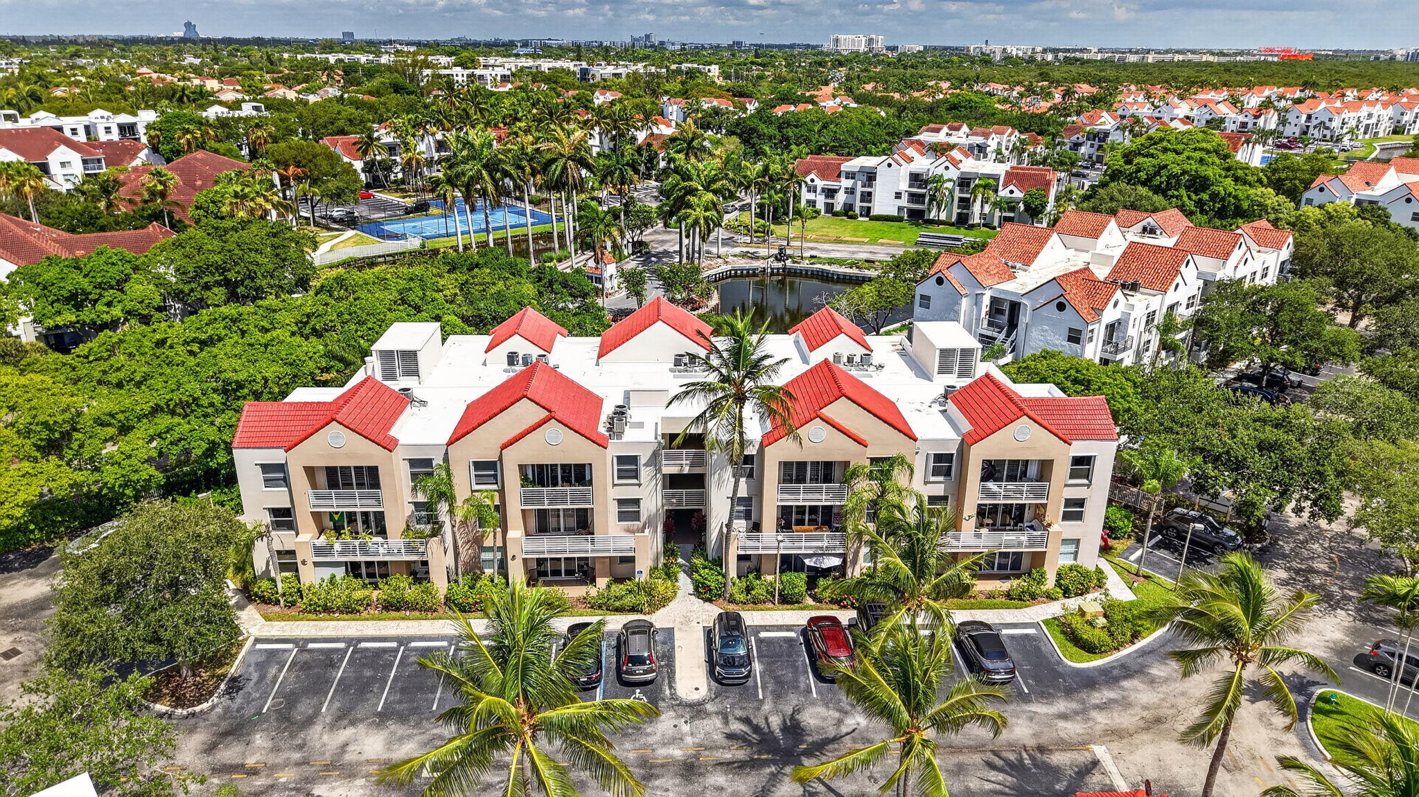 2731 Ocean Club Boulevard 102 Property Photo 1