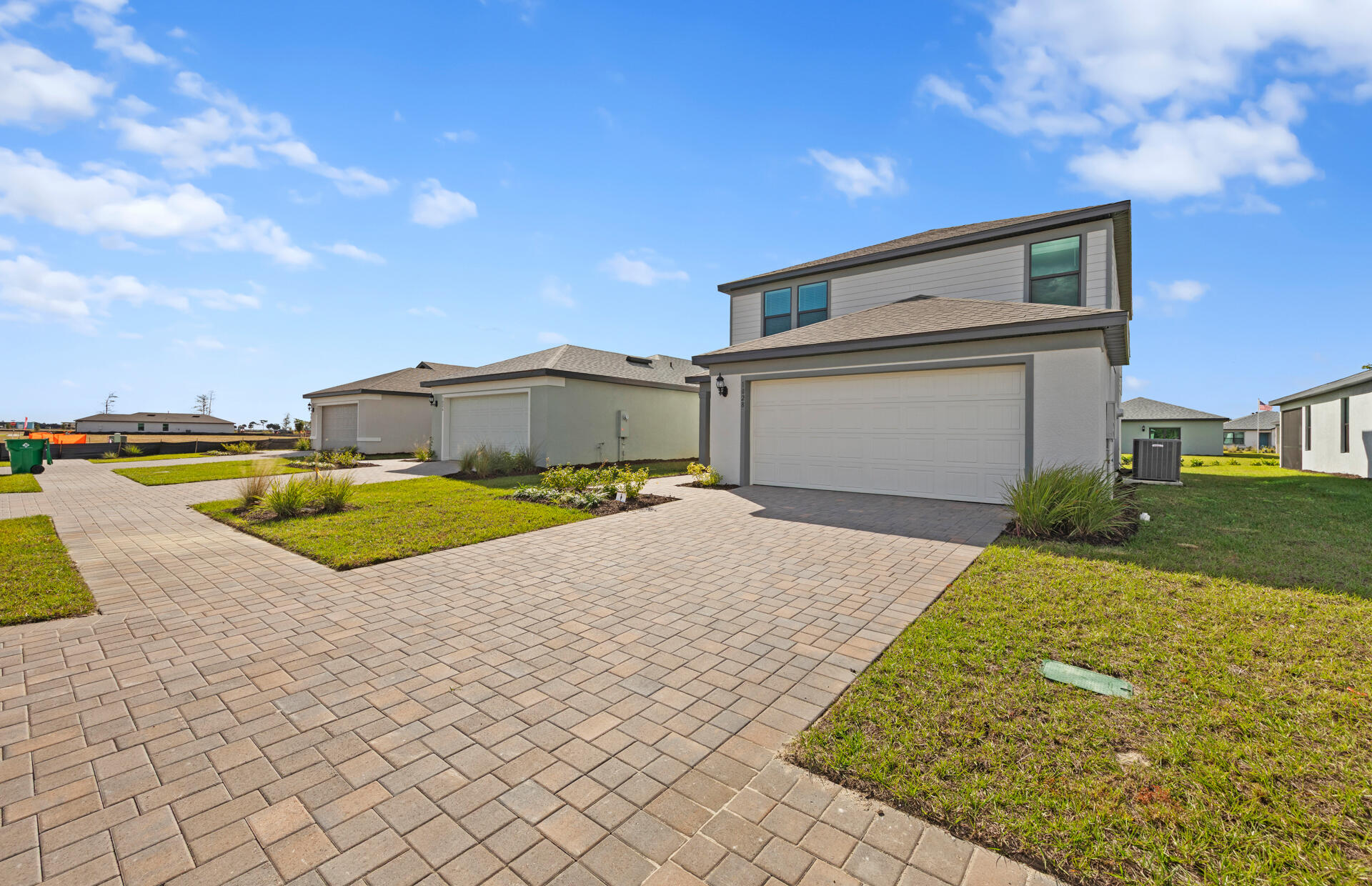1224 Caloosa Cove Drive Property Photo 1