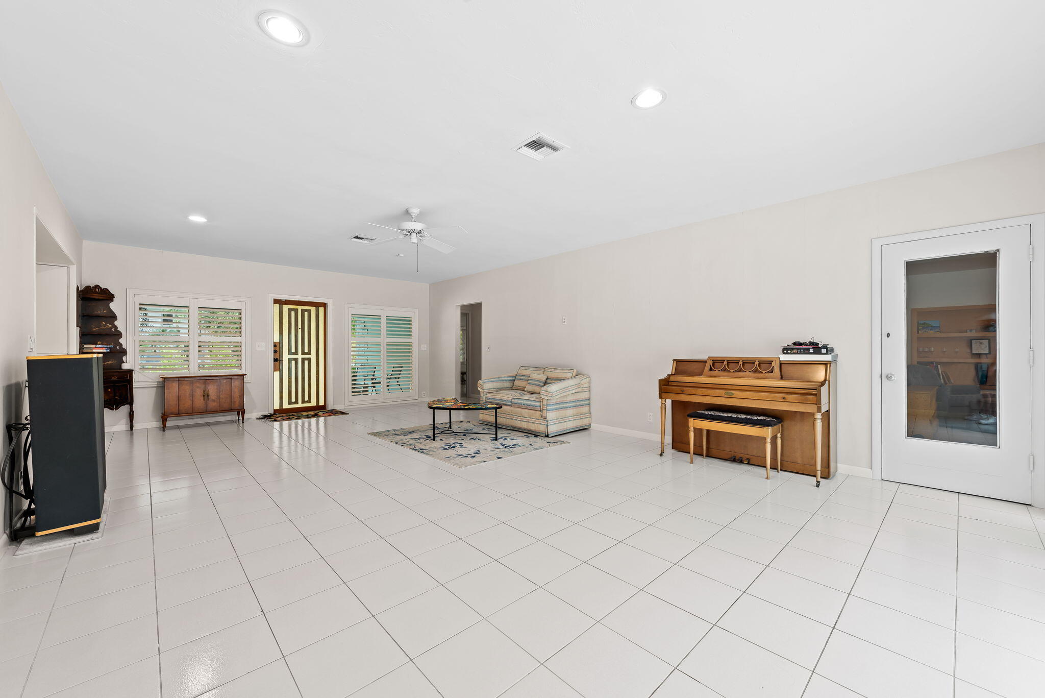 1322 Monroe Street Property Photo 4