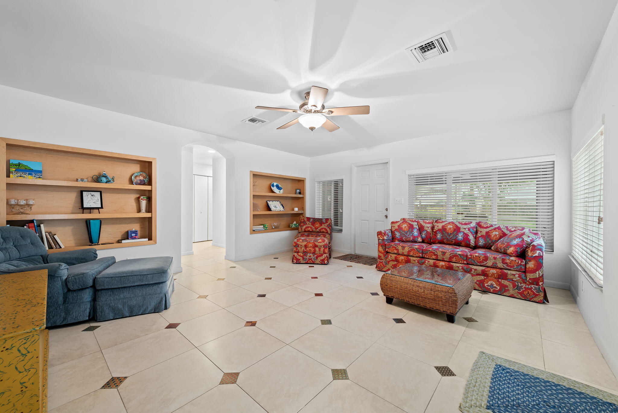 1322 Monroe Street Property Photo 9