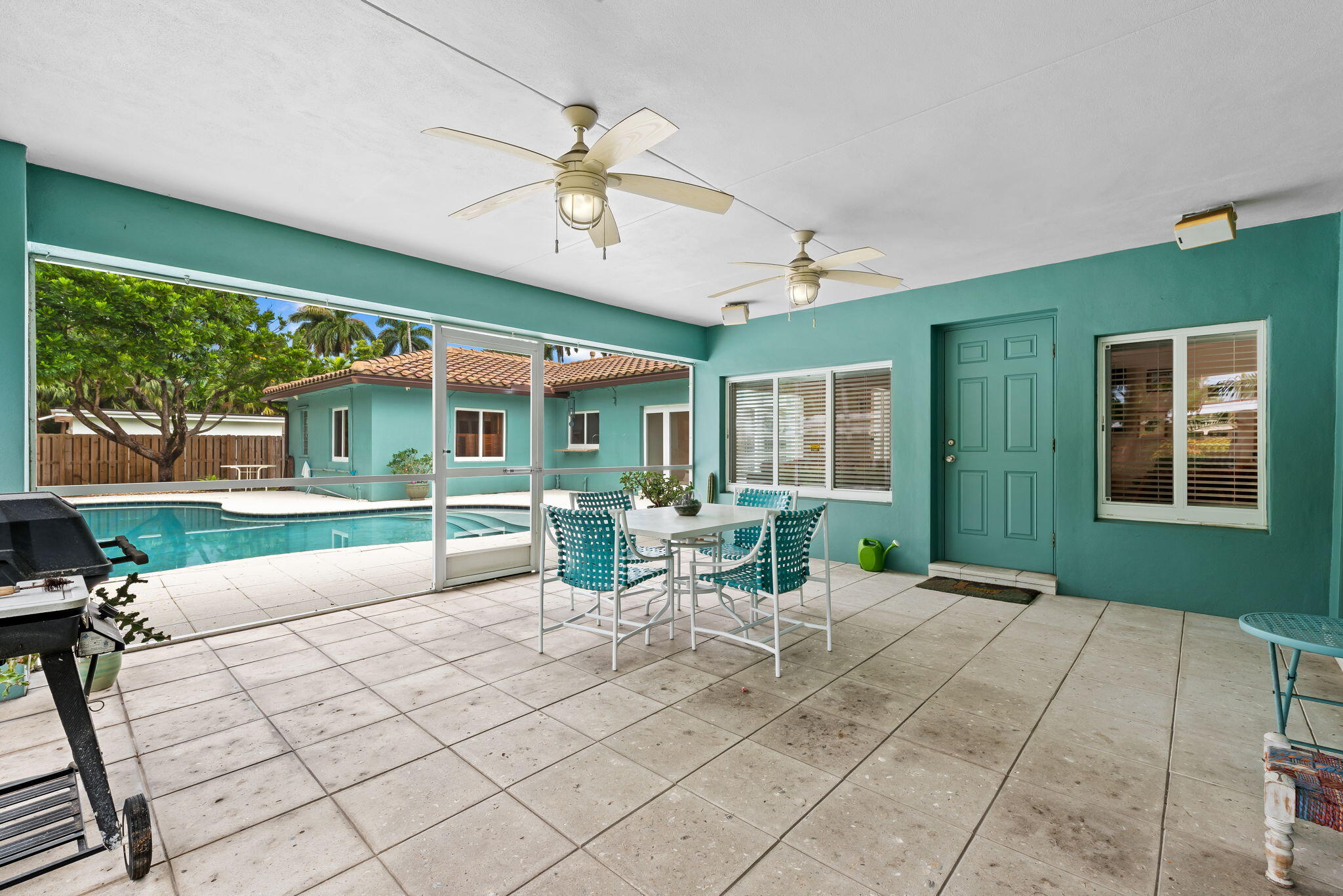 1322 Monroe Street Property Photo 11
