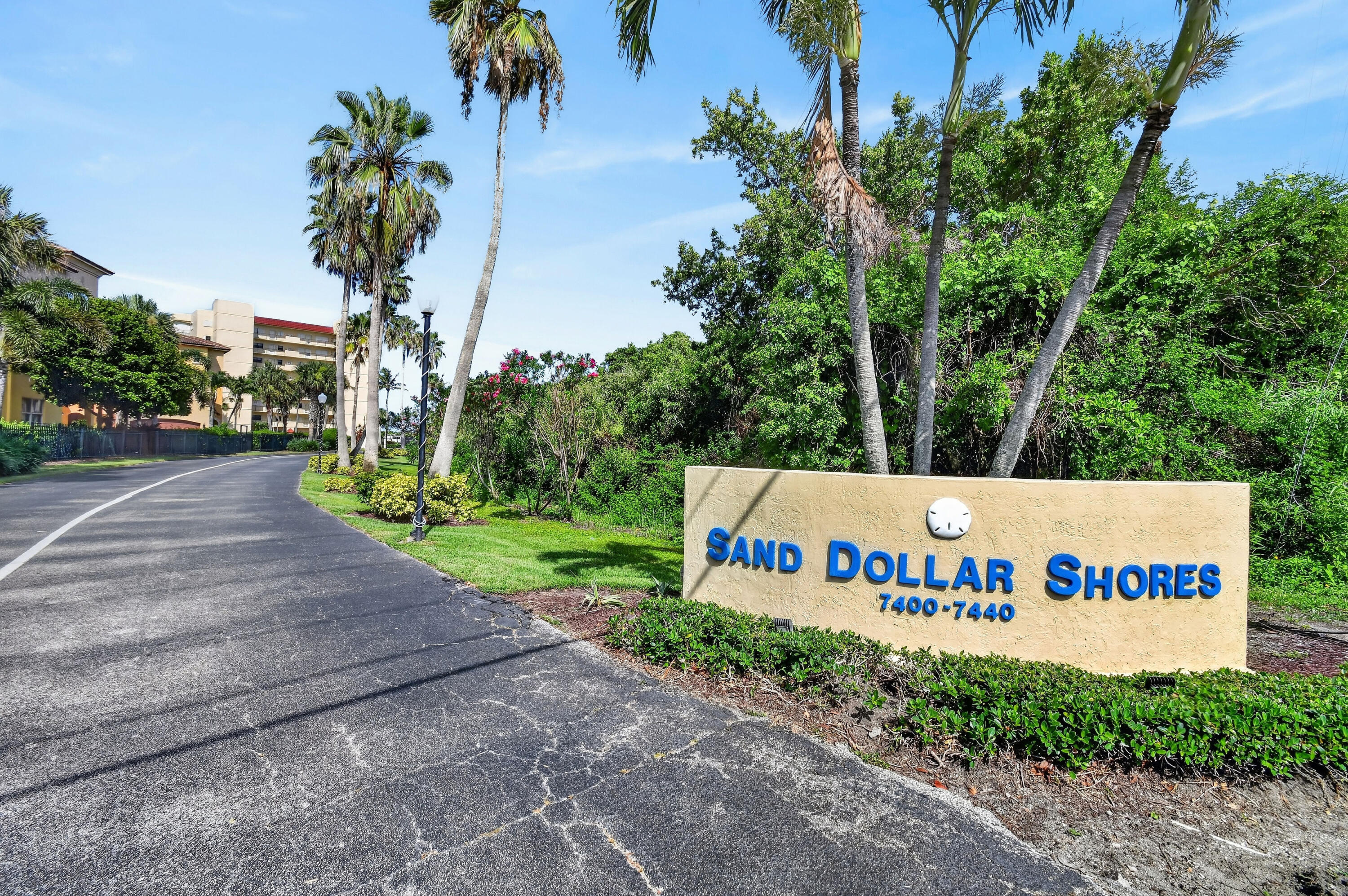 7440 S Ocean Drive 726 Property Photo 8