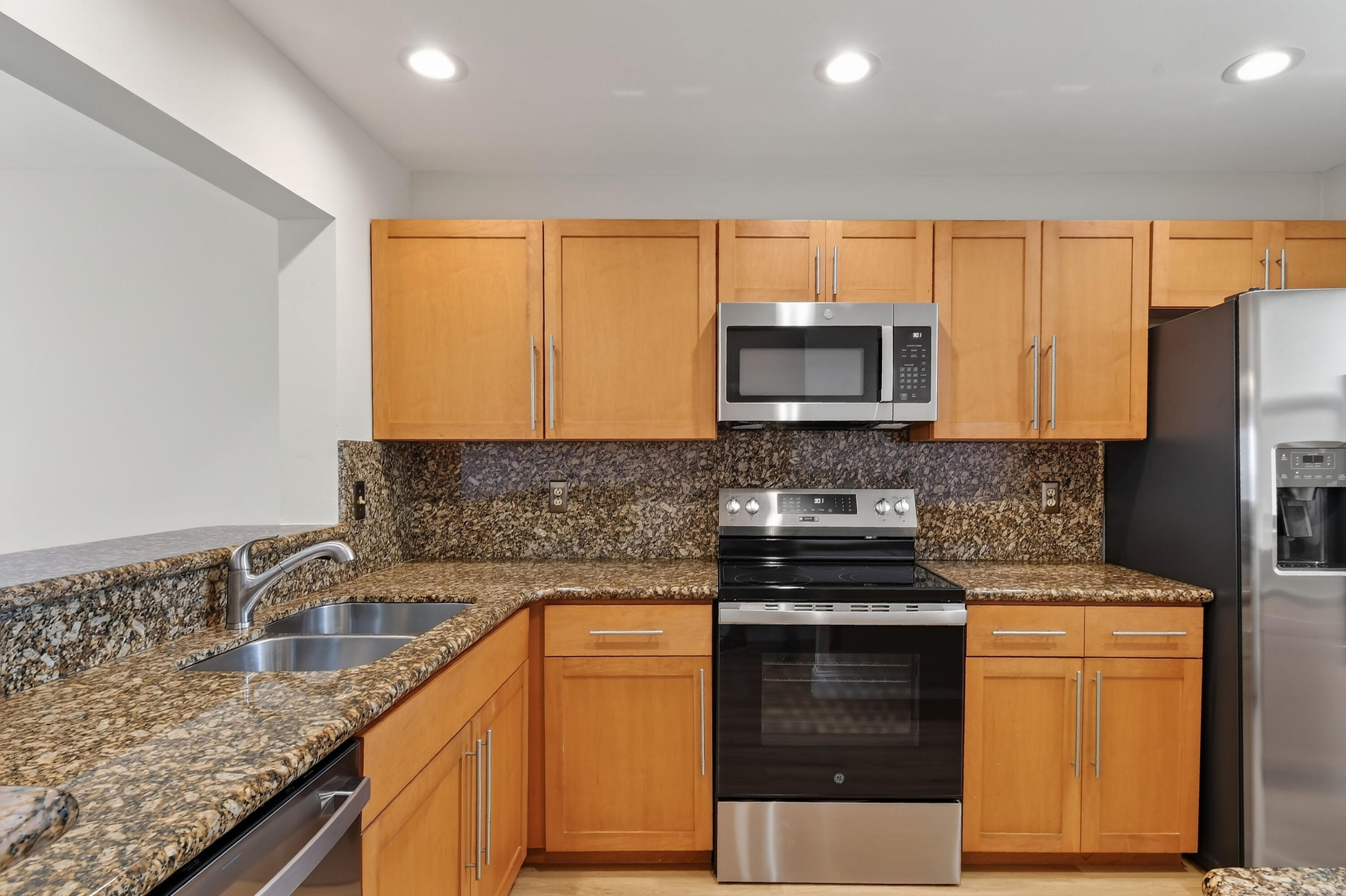 7440 S Ocean Drive 726 Property Photo 29