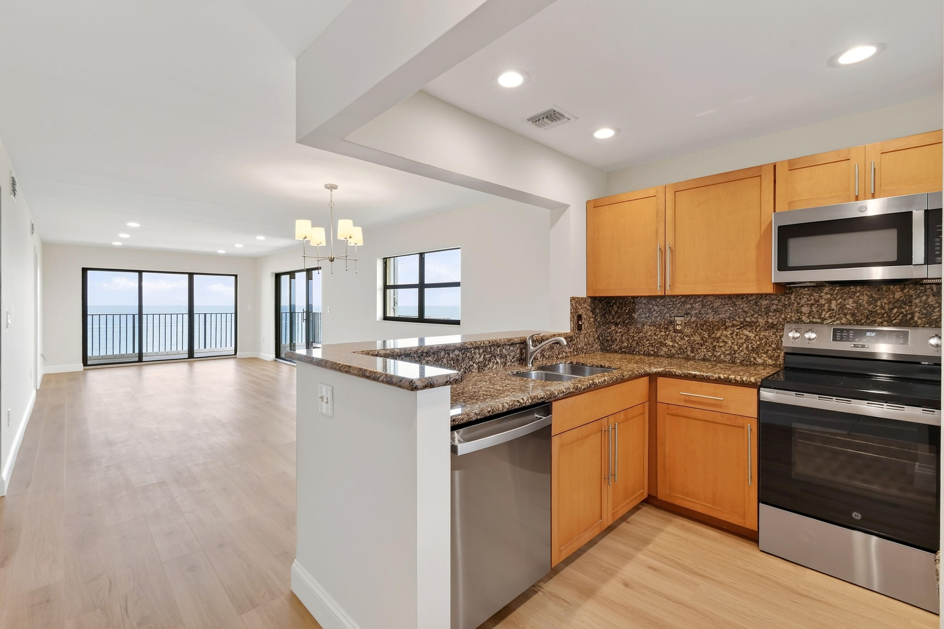 7440 S Ocean Drive 726 Property Photo 30
