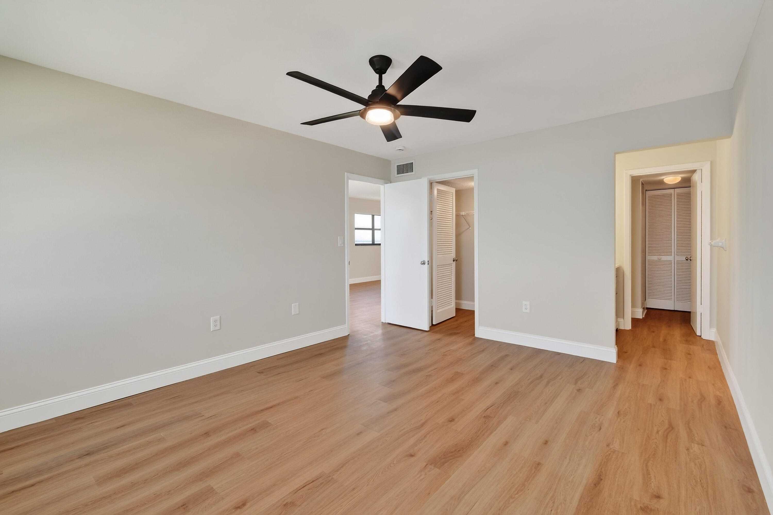 7440 S Ocean Drive 726 Property Photo 44