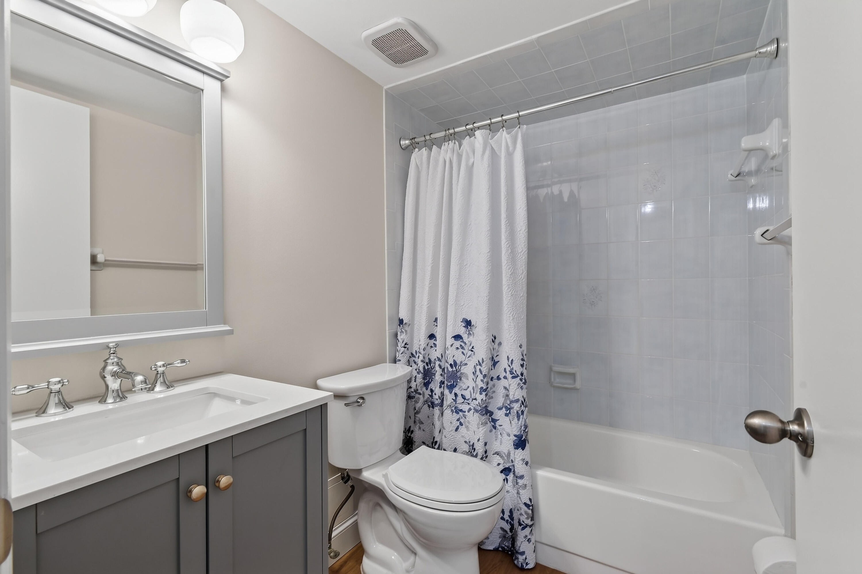 7440 S Ocean Drive 726 Property Photo 65
