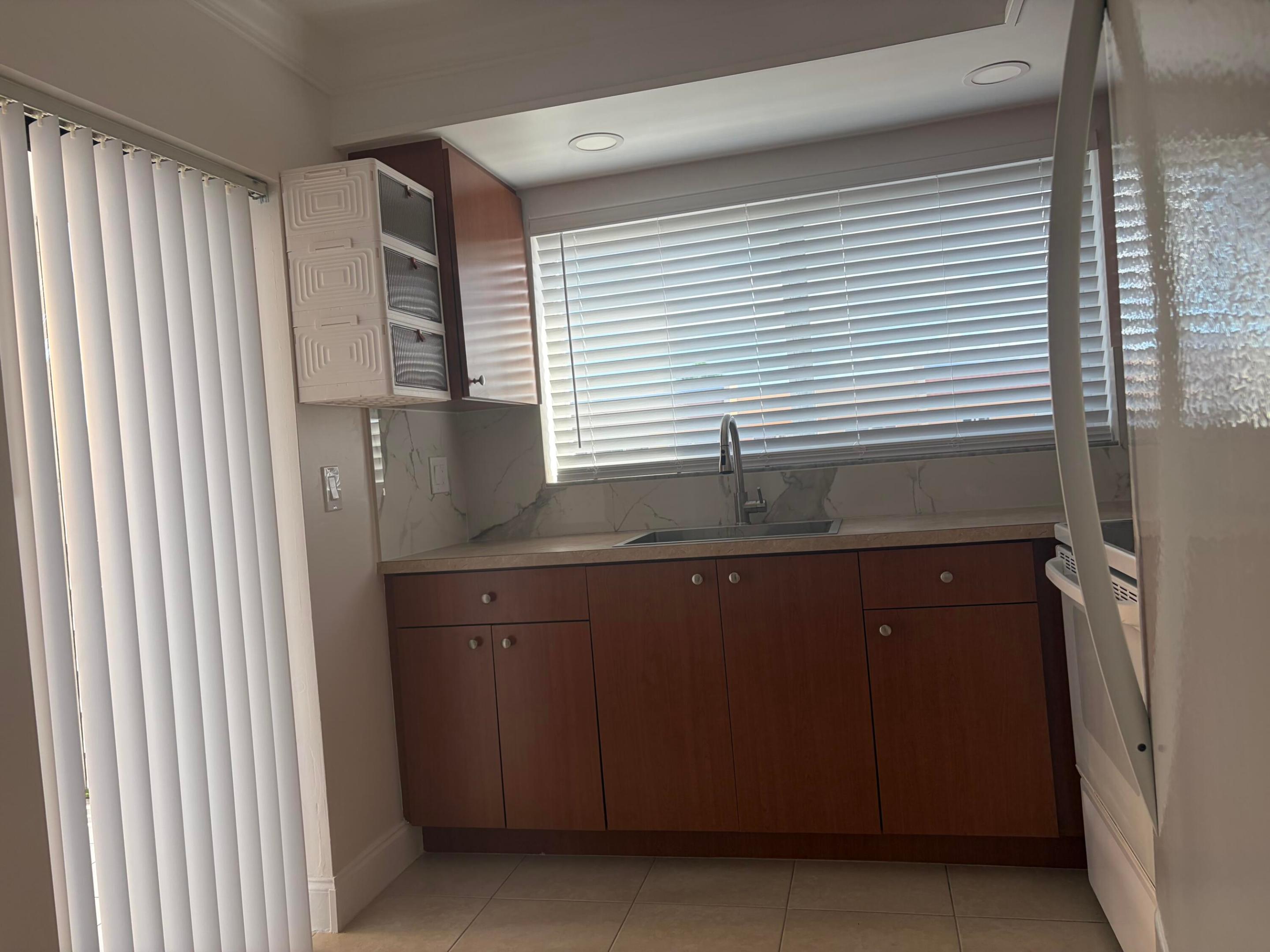 B26083660 Property Photo 5
