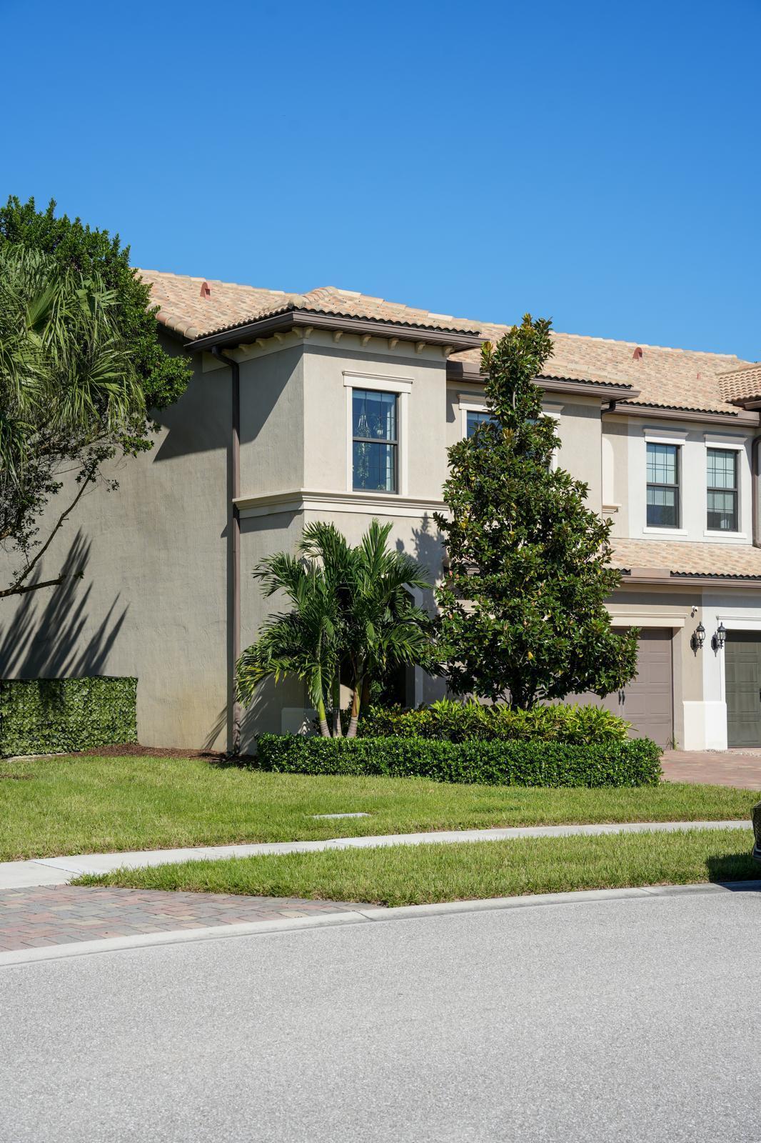 4661 Eventing Street Property Photo 2