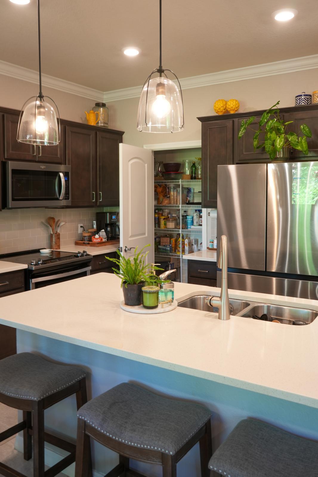4661 Eventing Street Property Photo 6