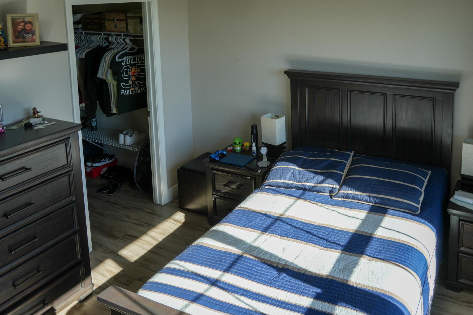 4661 Eventing Street Property Photo 8