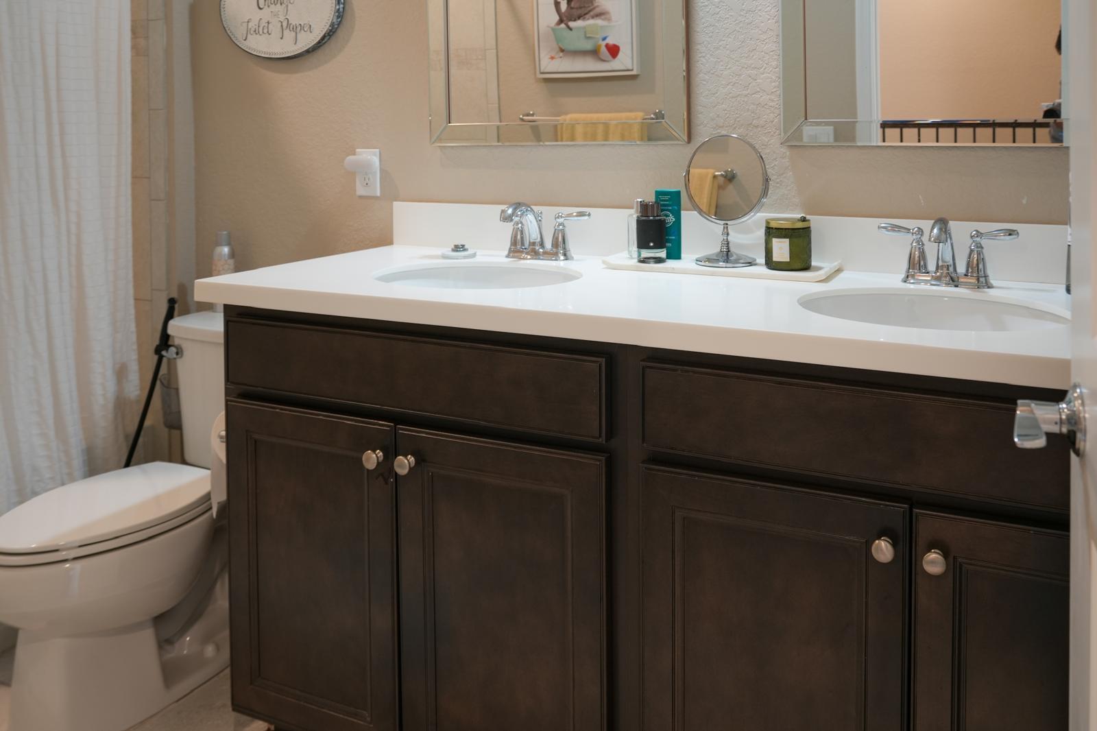 4661 Eventing Street Property Photo 13