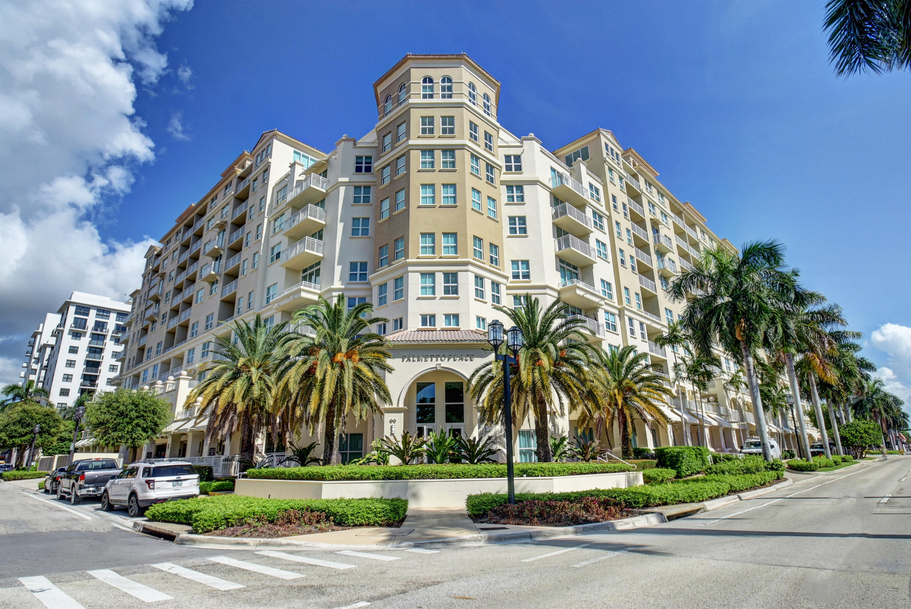 99 Se Mizner Boulevard 602 Property Photo 1