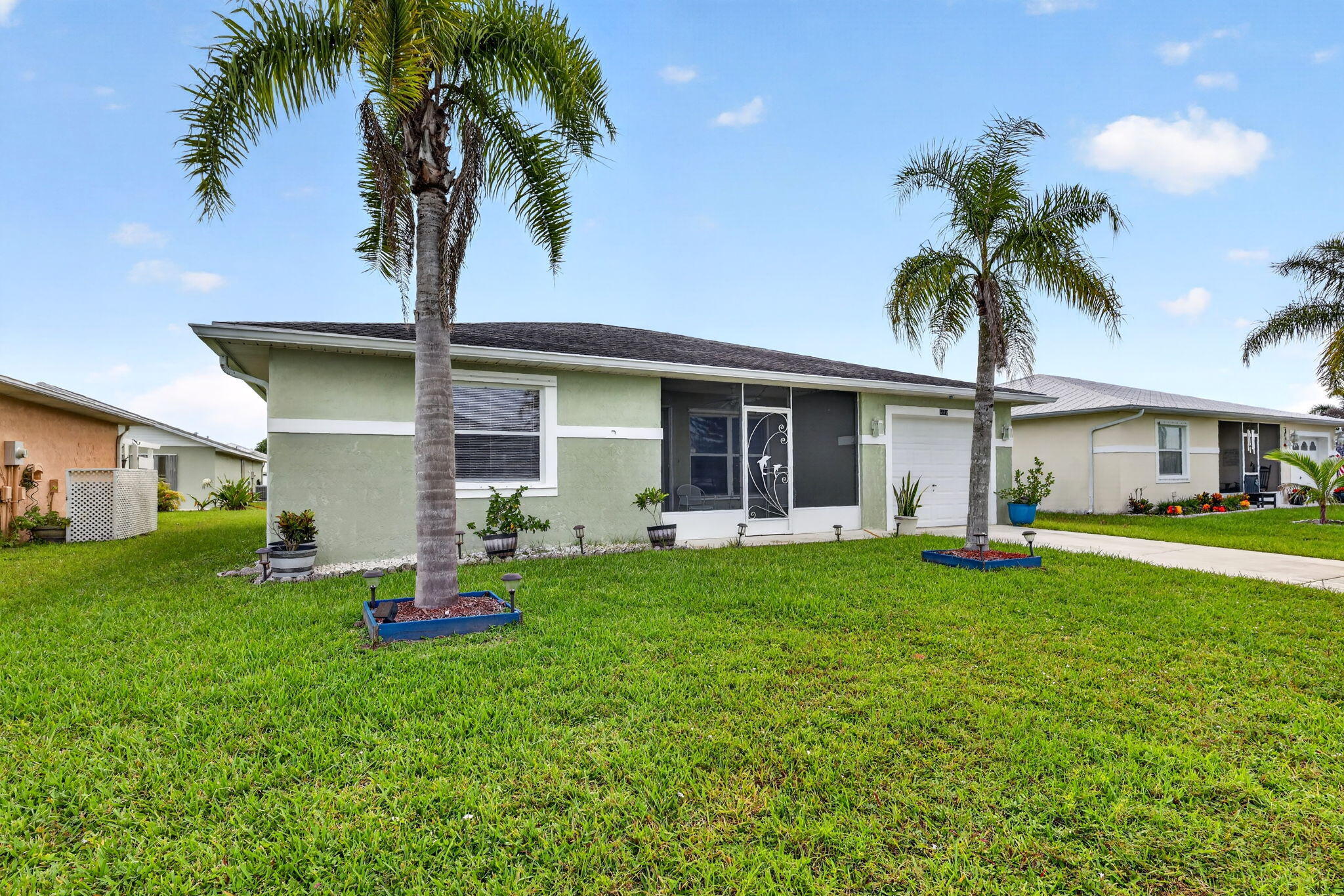 6672 Campanilla Property Photo 3