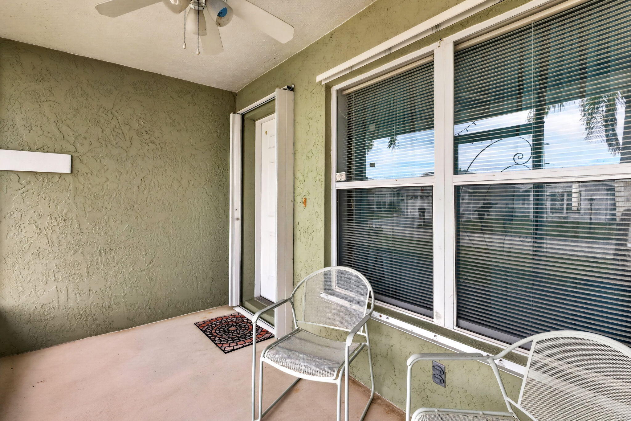 6672 Campanilla Property Photo 5