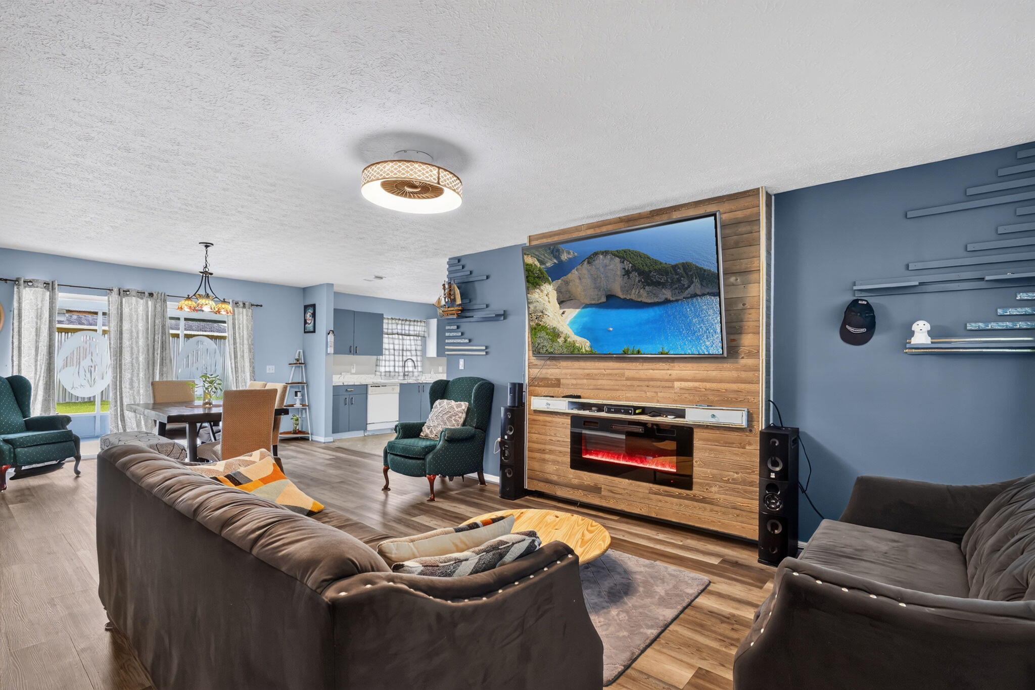 6672 Campanilla Property Photo 10