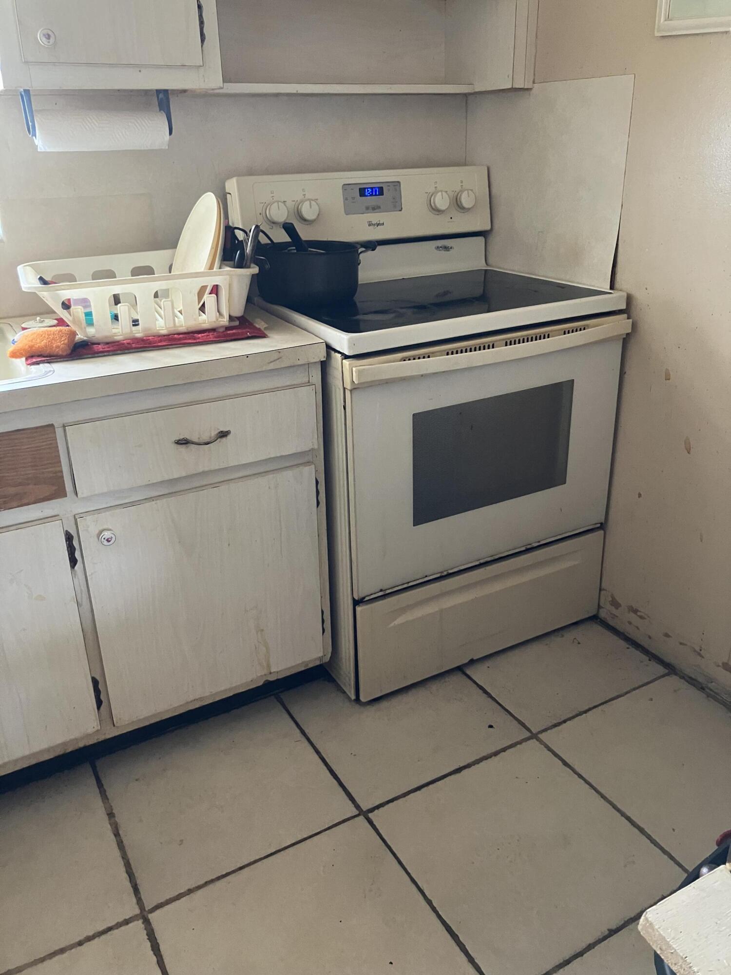2751 Ashley Drive E G Property Photo 7