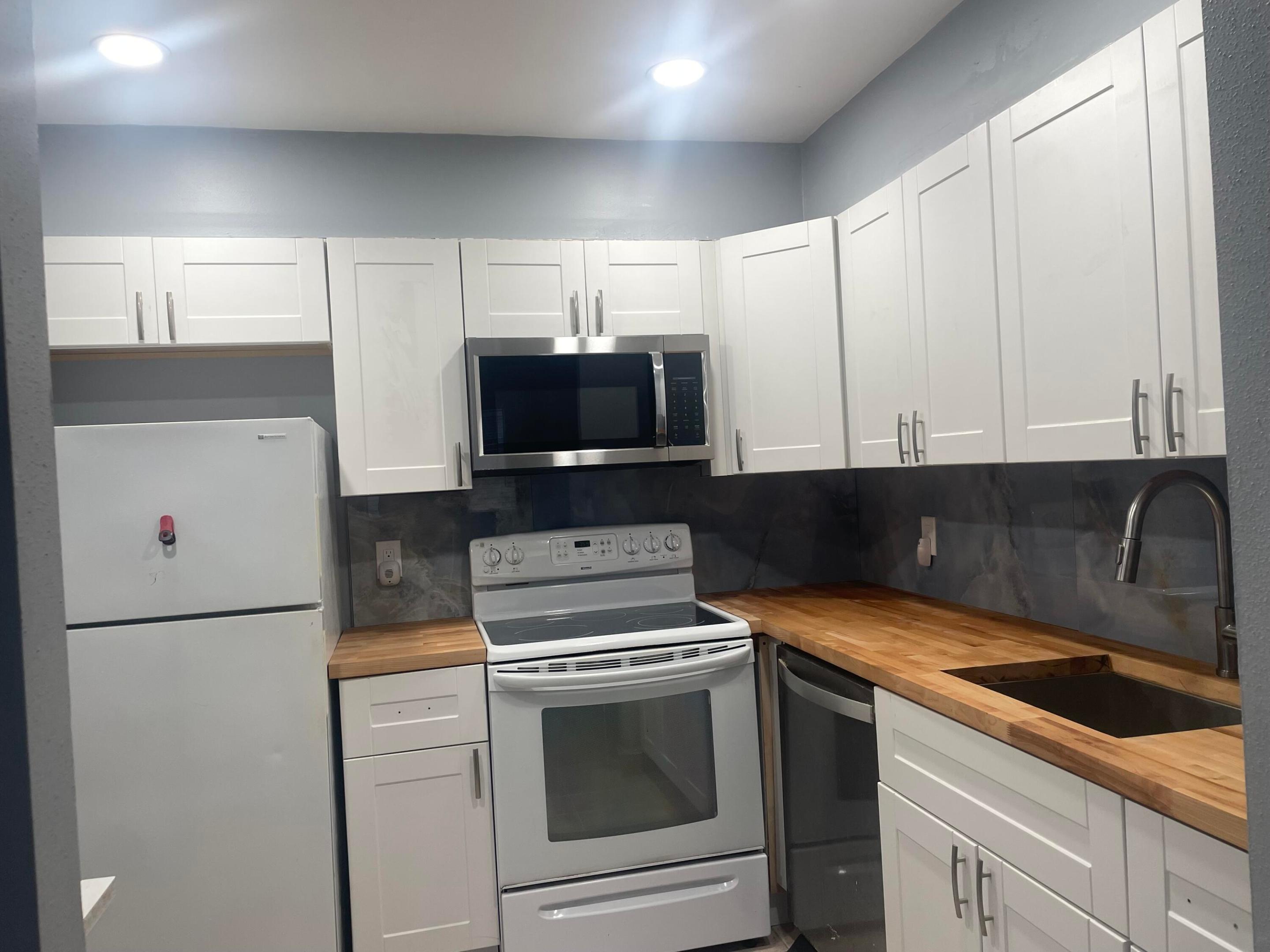 370 Saxony H 370 Property Photo 1