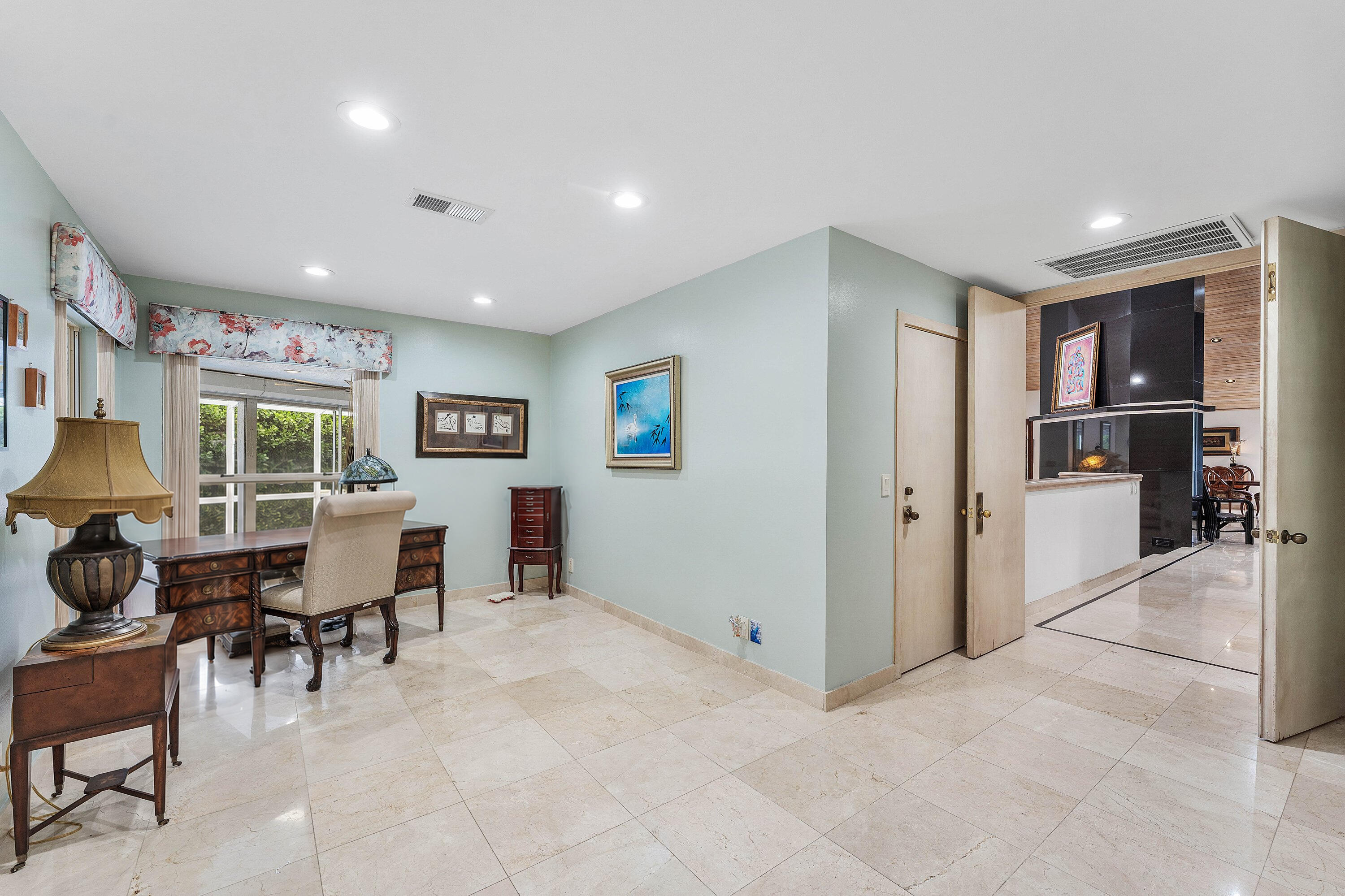 56 Northwoods Lane Property Photo 33