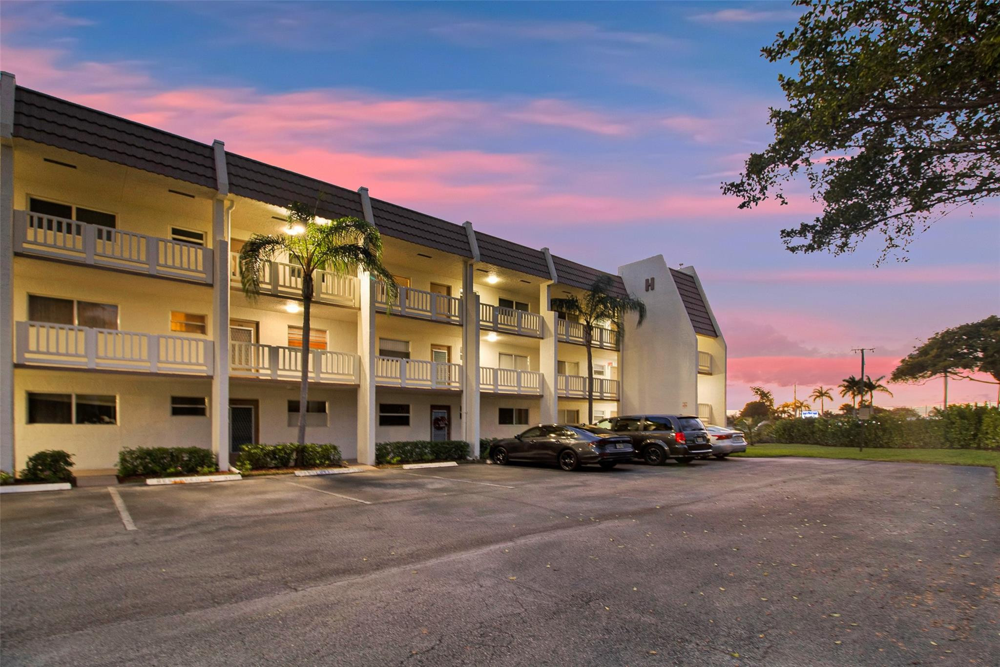 6890 Royal Palm Boulevard 312H