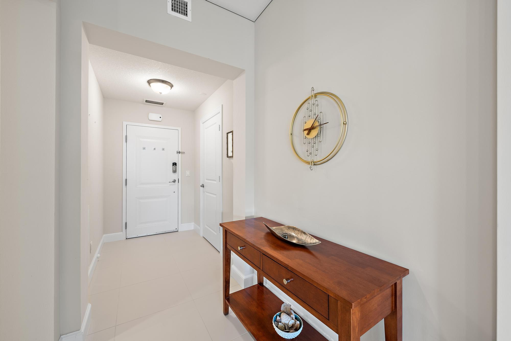 844 Bay Colony Drive S Property Photo 18