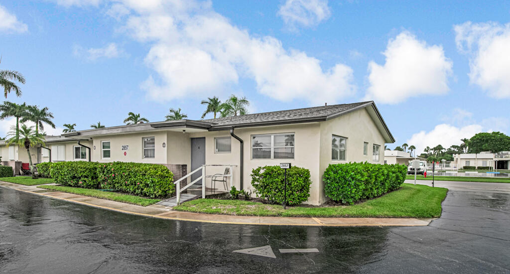 2857 W Ashley Drive W A Property Photo 1