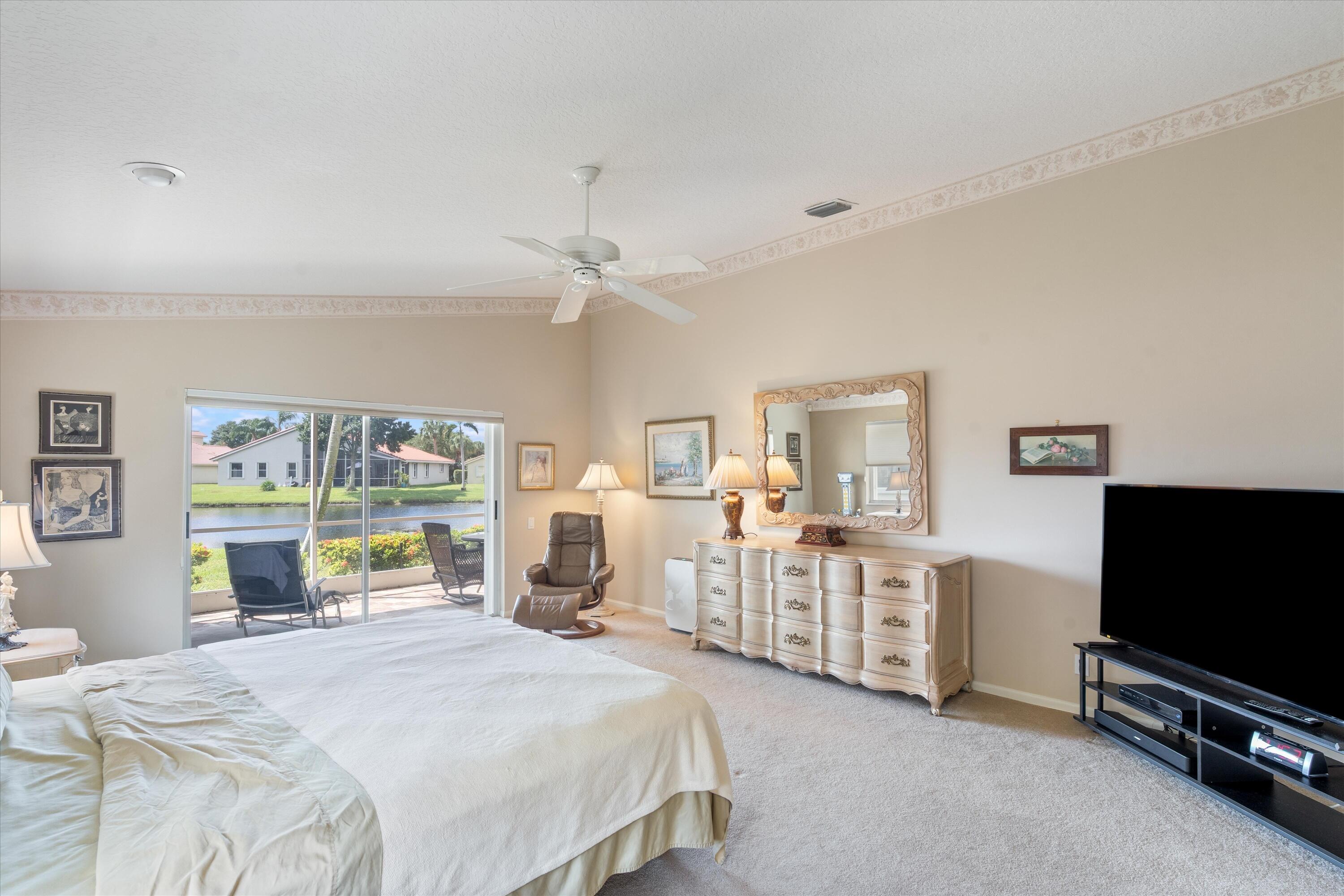 7081 Falls Road E Property Photo 15