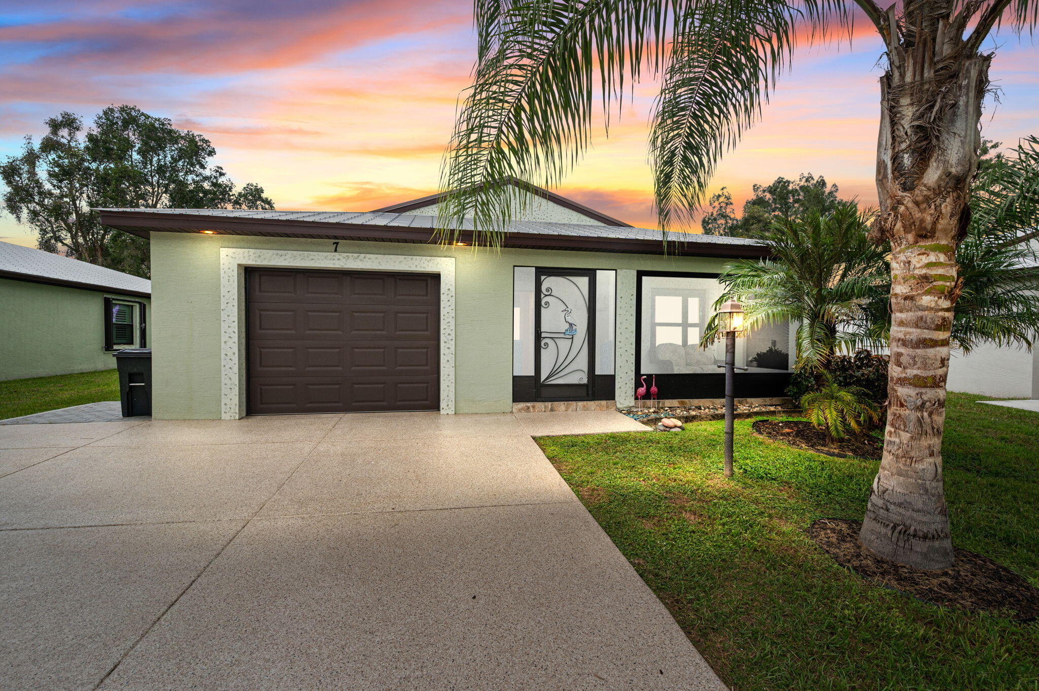 7 MEDITERRANEAN Boulevard E Property Photo 1