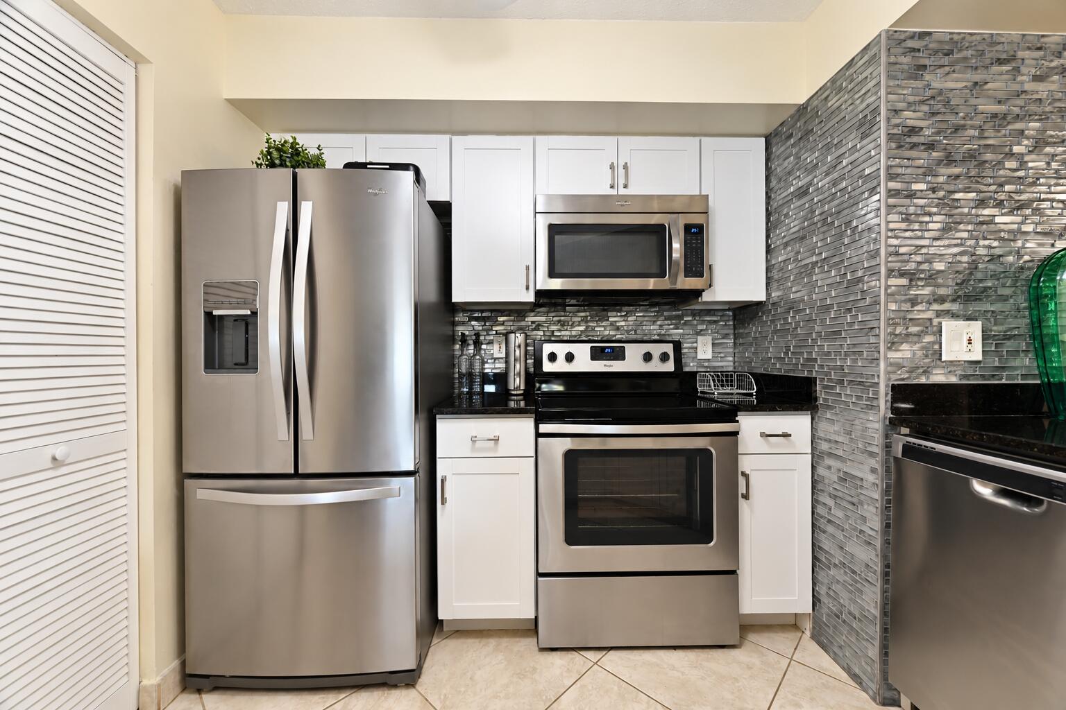 3665 Nw Mediterranean Lane 10-108 Property Photo 21
