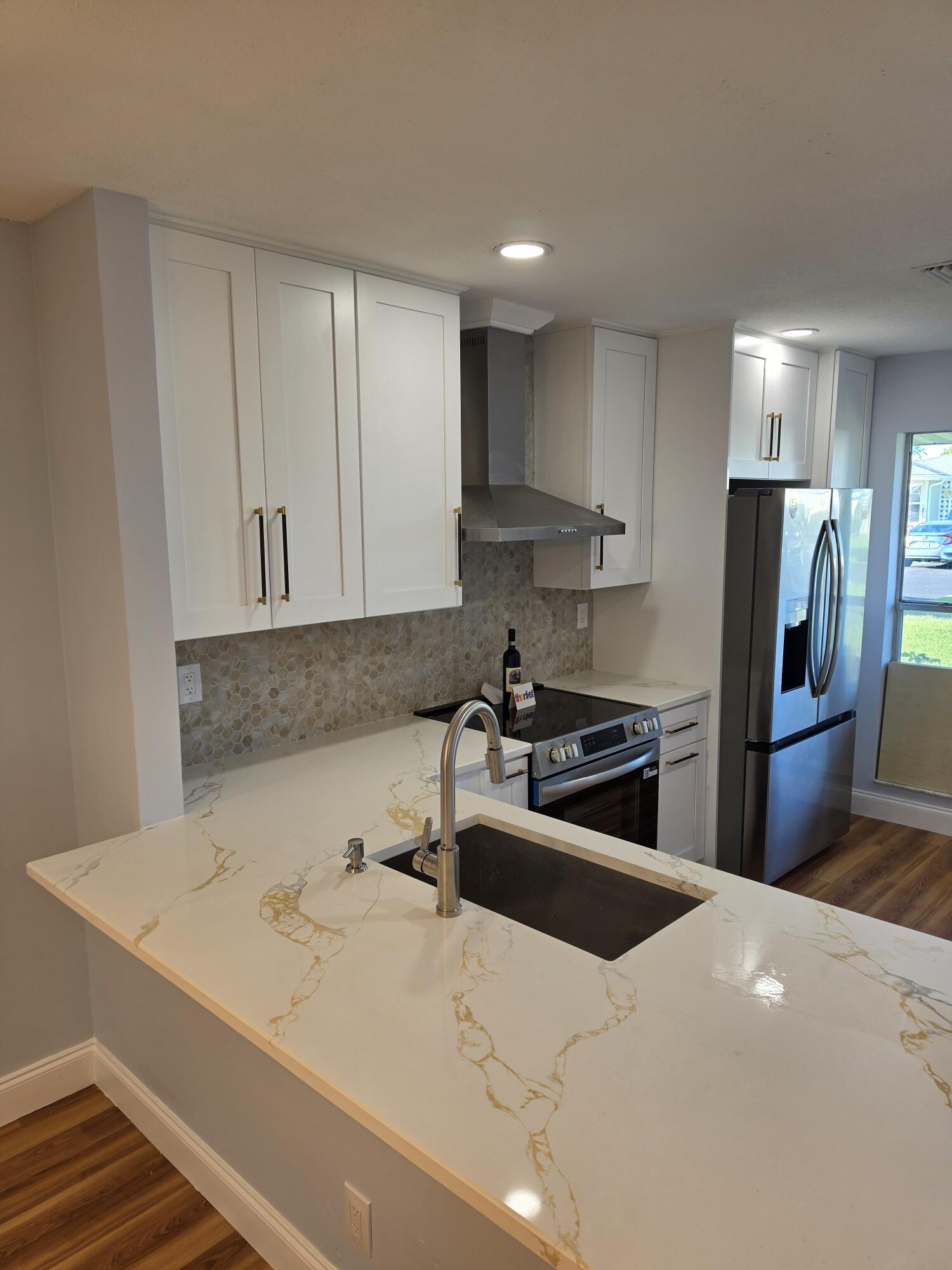625 PINES KNOLL Drive B Property Photo 1