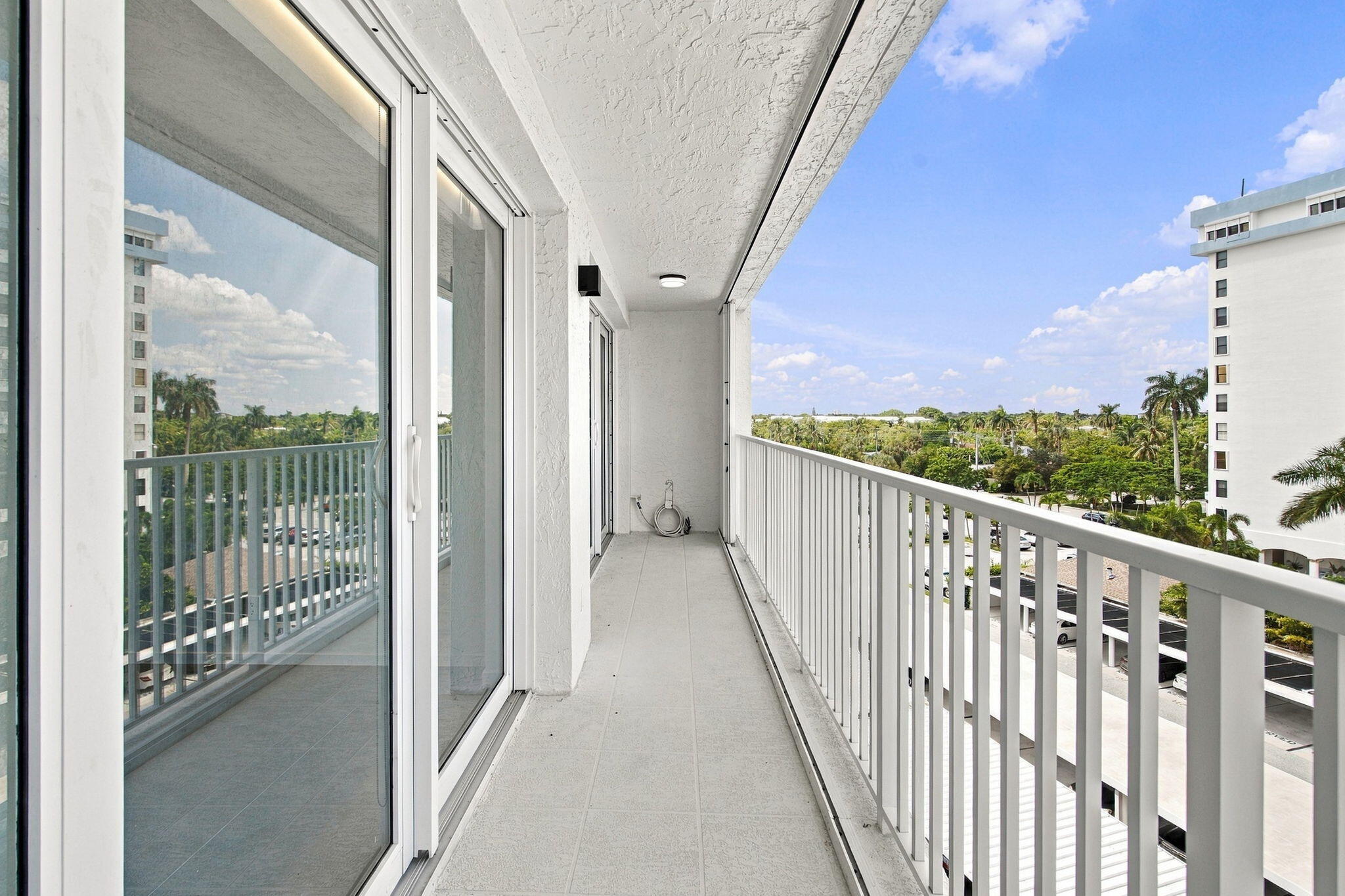 3901 S Flagler Drive 605 Property Photo 9