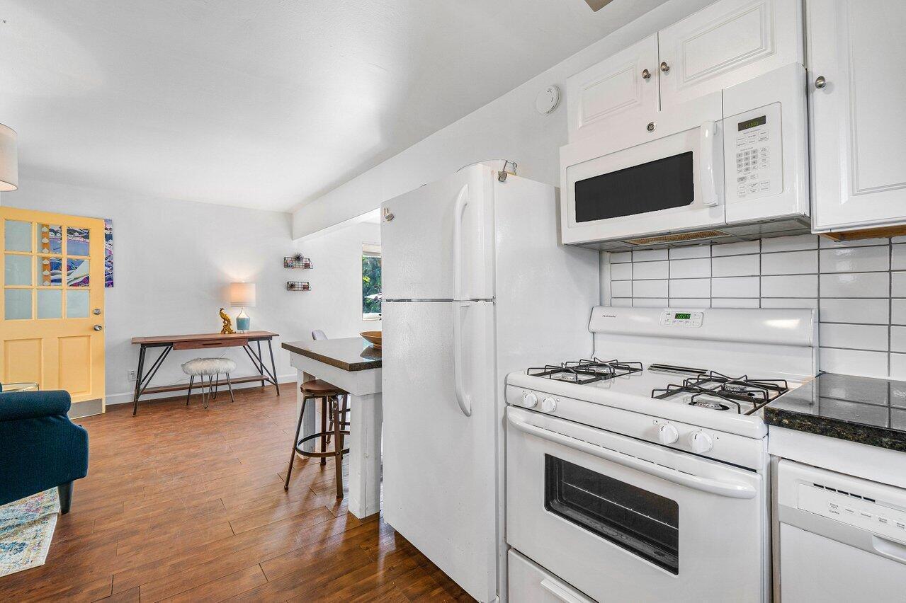 412 Ne 7th Avenue A Property Photo 3