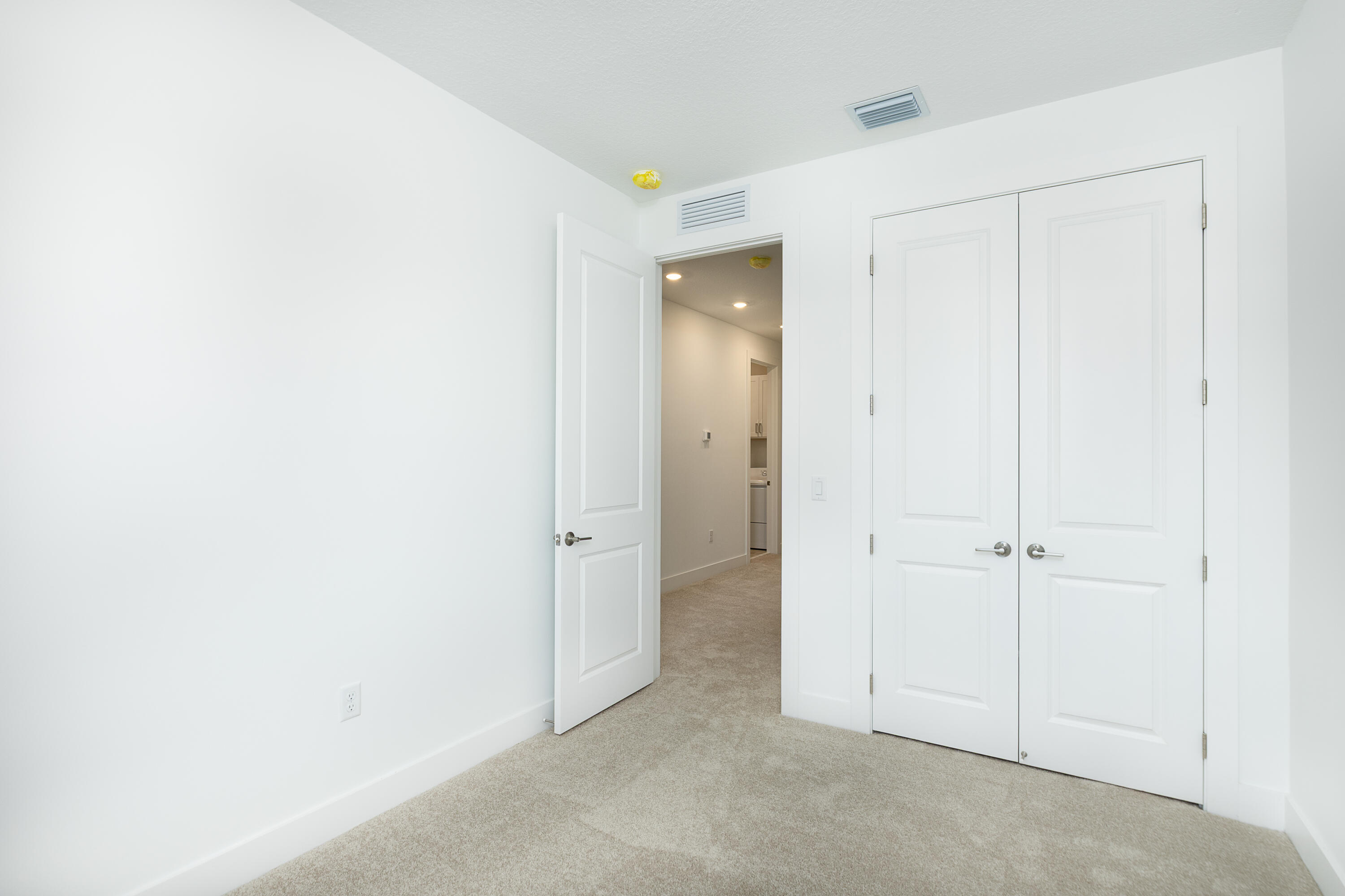 1185 Carillon Street Property Photo 11