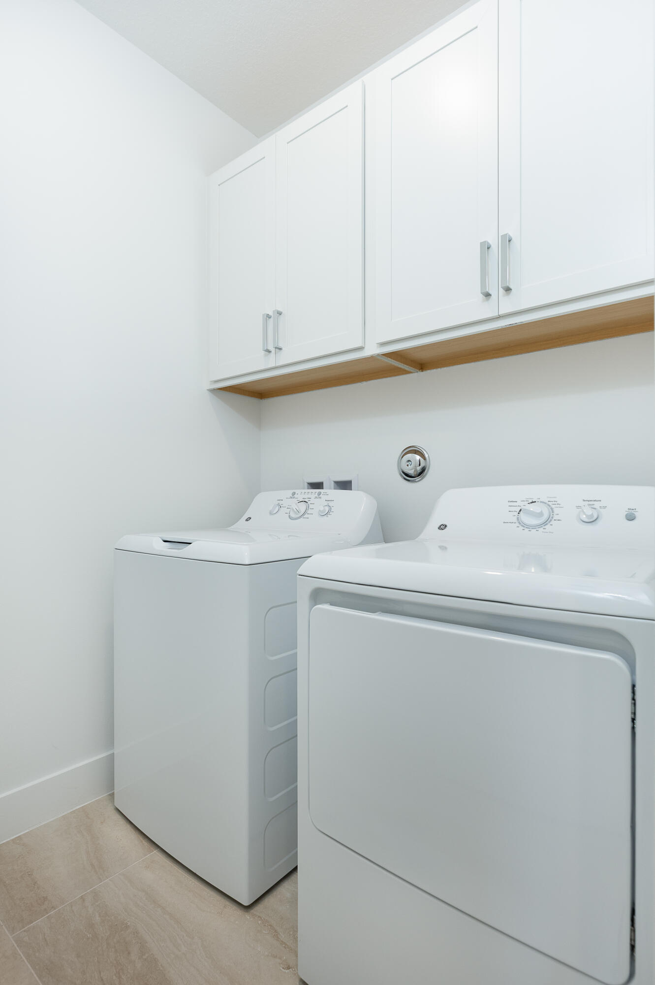 1185 Carillon Street Property Photo 17