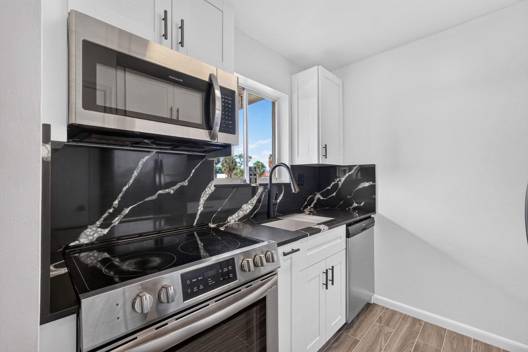 6074 Forest Hill Boulevard 201 Property Photo 1