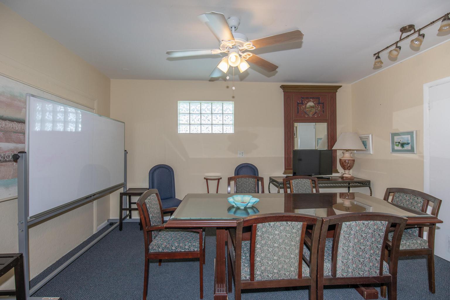 2615 Garden Drive N 305 Property Photo 13