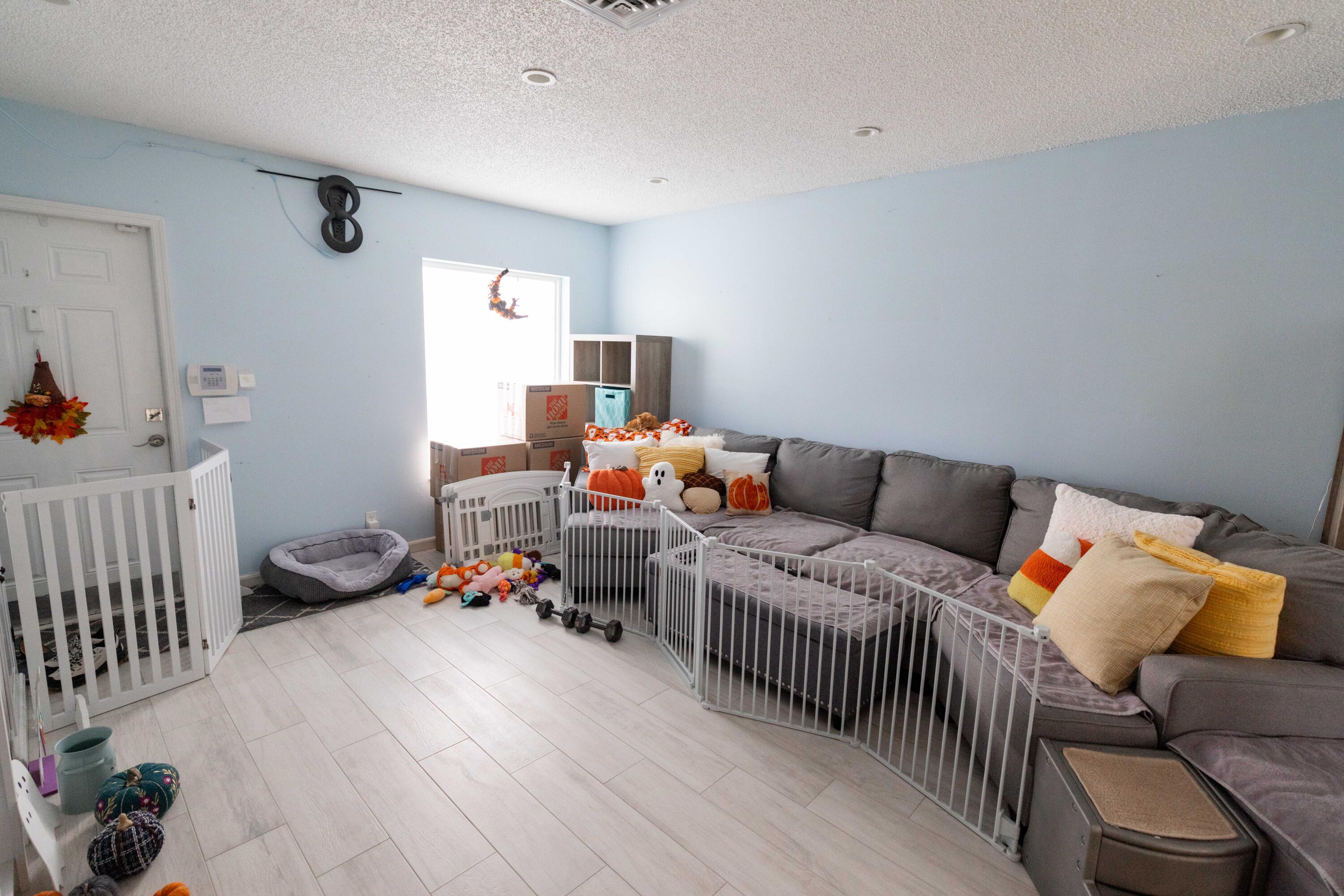 11030 Nw 27th Street Property Photo 8