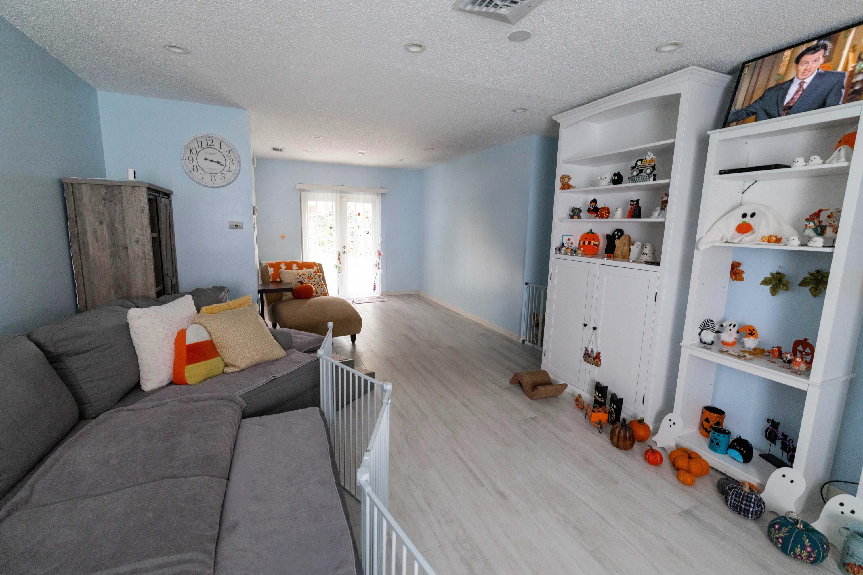 11030 Nw 27th Street Property Photo 9